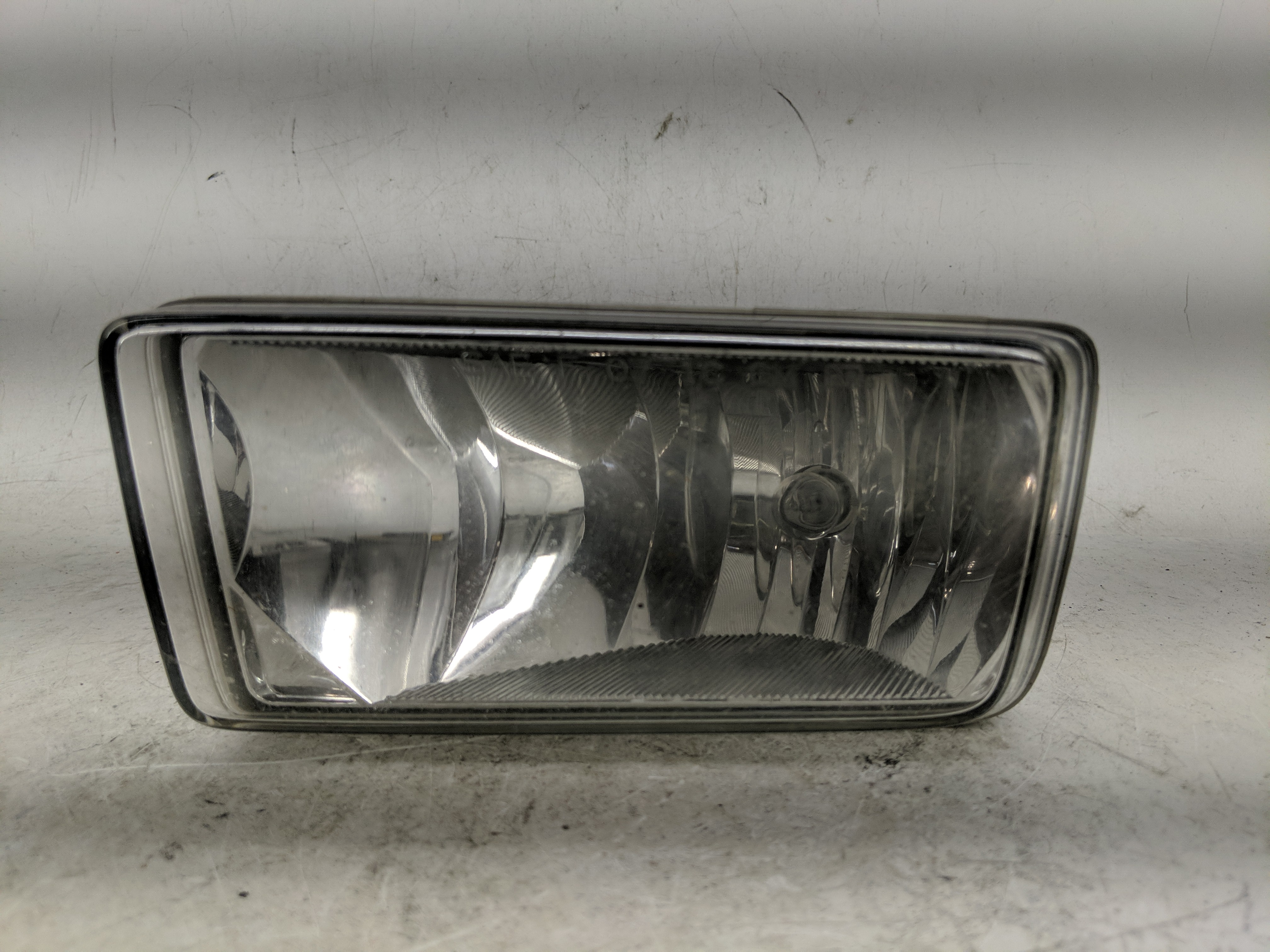 2007-2015 Chevrolet Silverado 1500 Passenger Right Oem Front Light Lamp 1229413 - Oemusedautoparts1.com