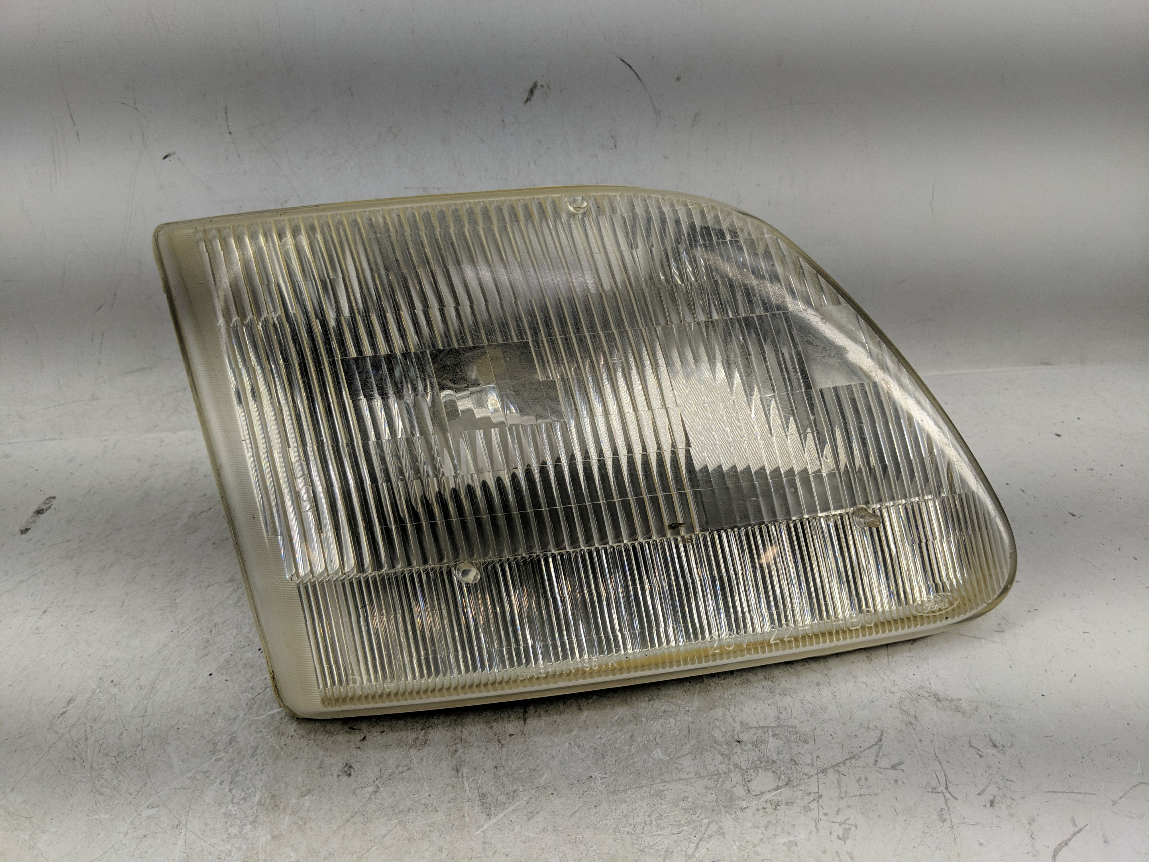 Picture of 1997-2003 Ford F-150 Passenger Right Oem Head Light Headlight Lamp 1229447