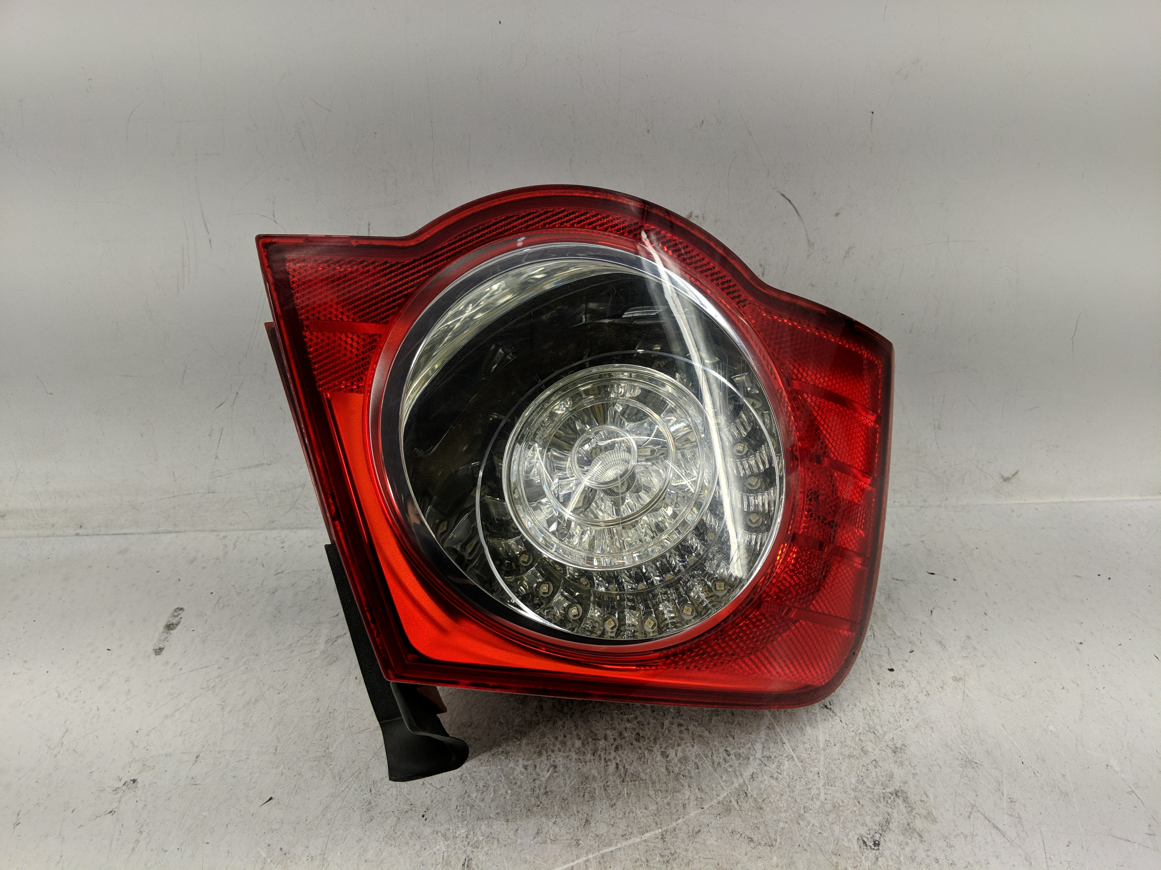 Picture of 2006-2008 Volkswagen Passat Driver Left Side Tail Light Taillight Oem 1229496