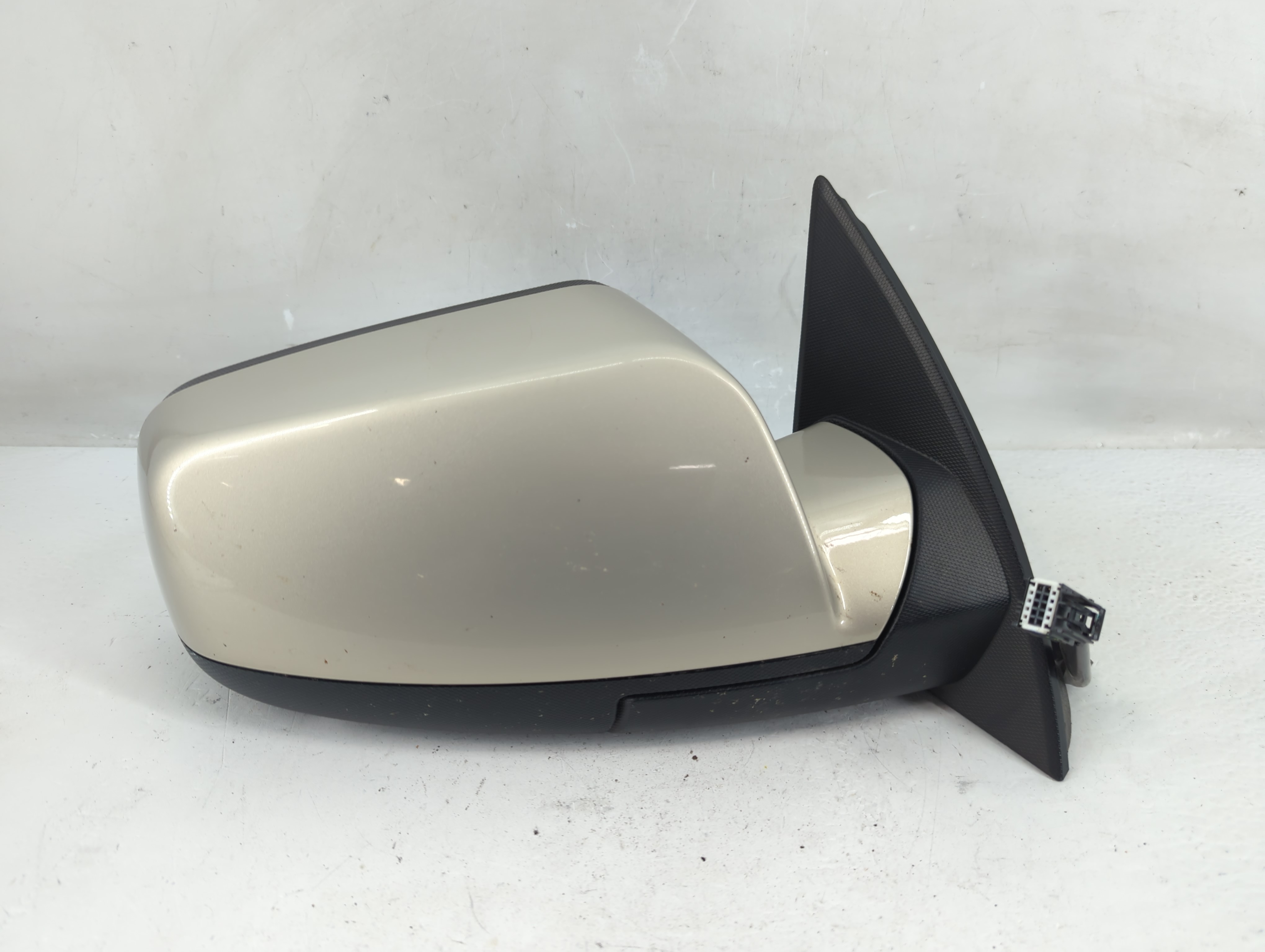 2010-2011 Chevrolet Equinox Passenger Right Side View Power Door Mirror 1229546 - Oemusedautoparts1.com