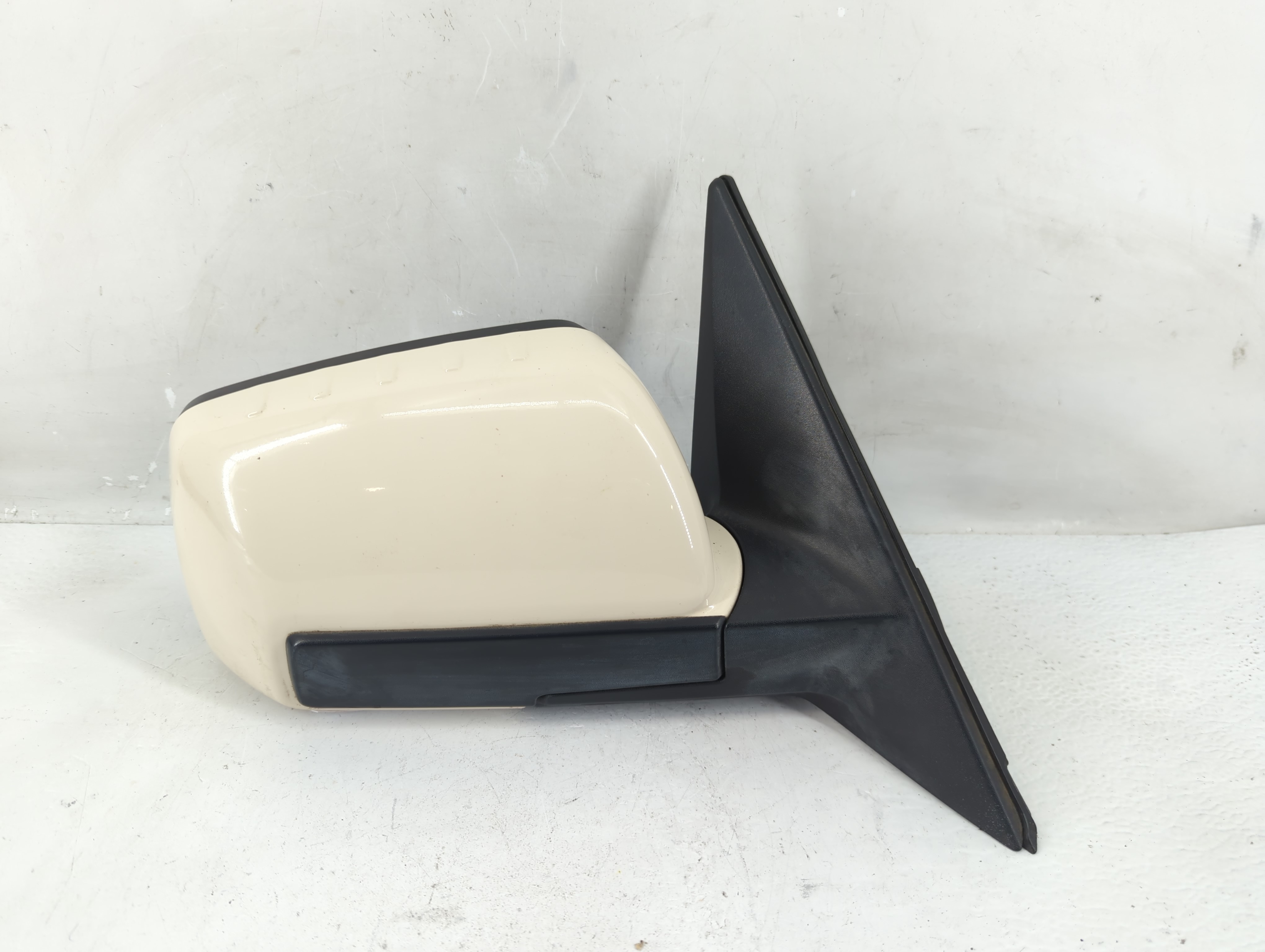 Picture of 2010-2013 Kia Soul Passenger Right Side View Power Door Mirror Cream 1229558