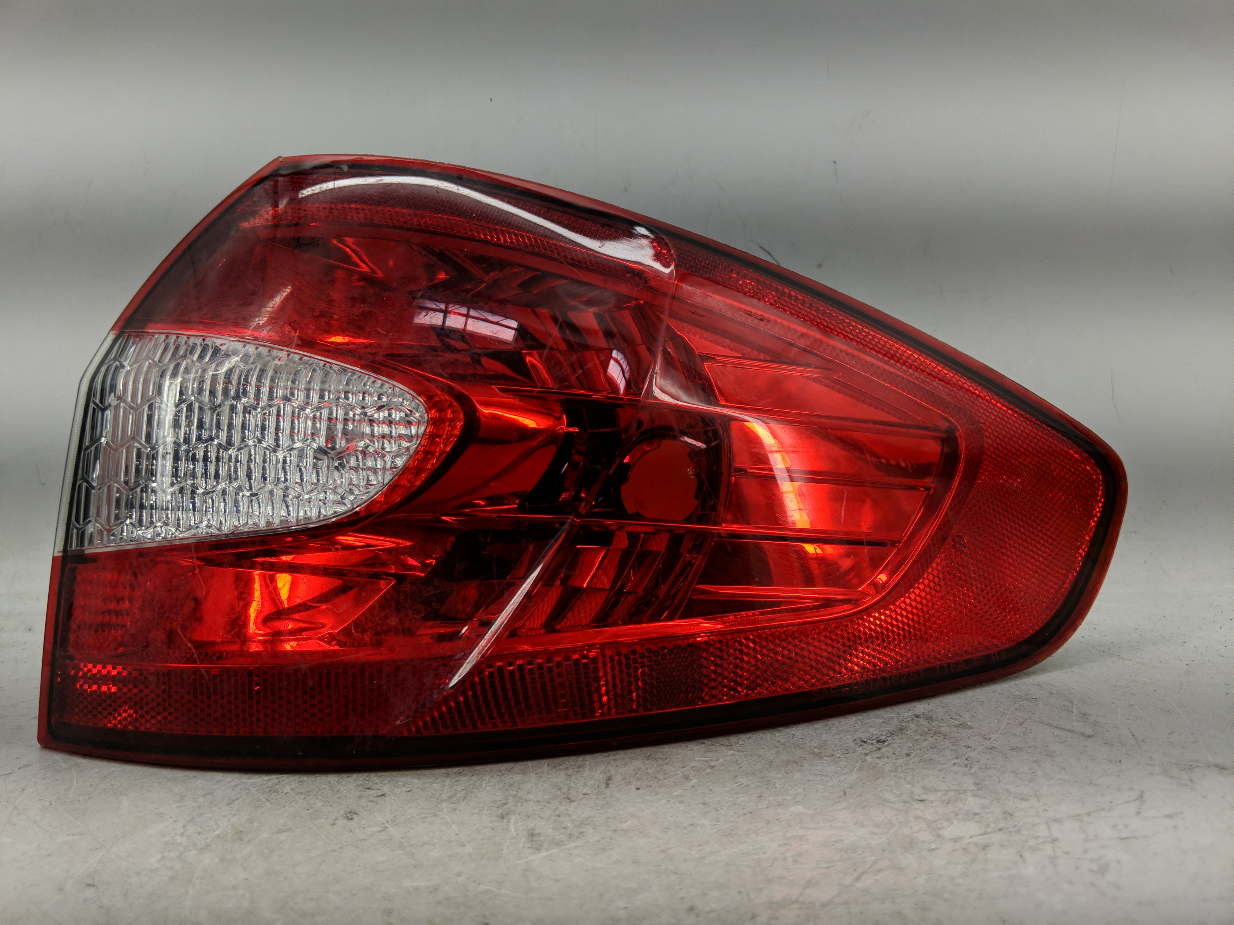 2011-2013 Ford Fiesta Passenger Right Side Tail Light Taillight Oem 1229583 - Oemusedautoparts1.com