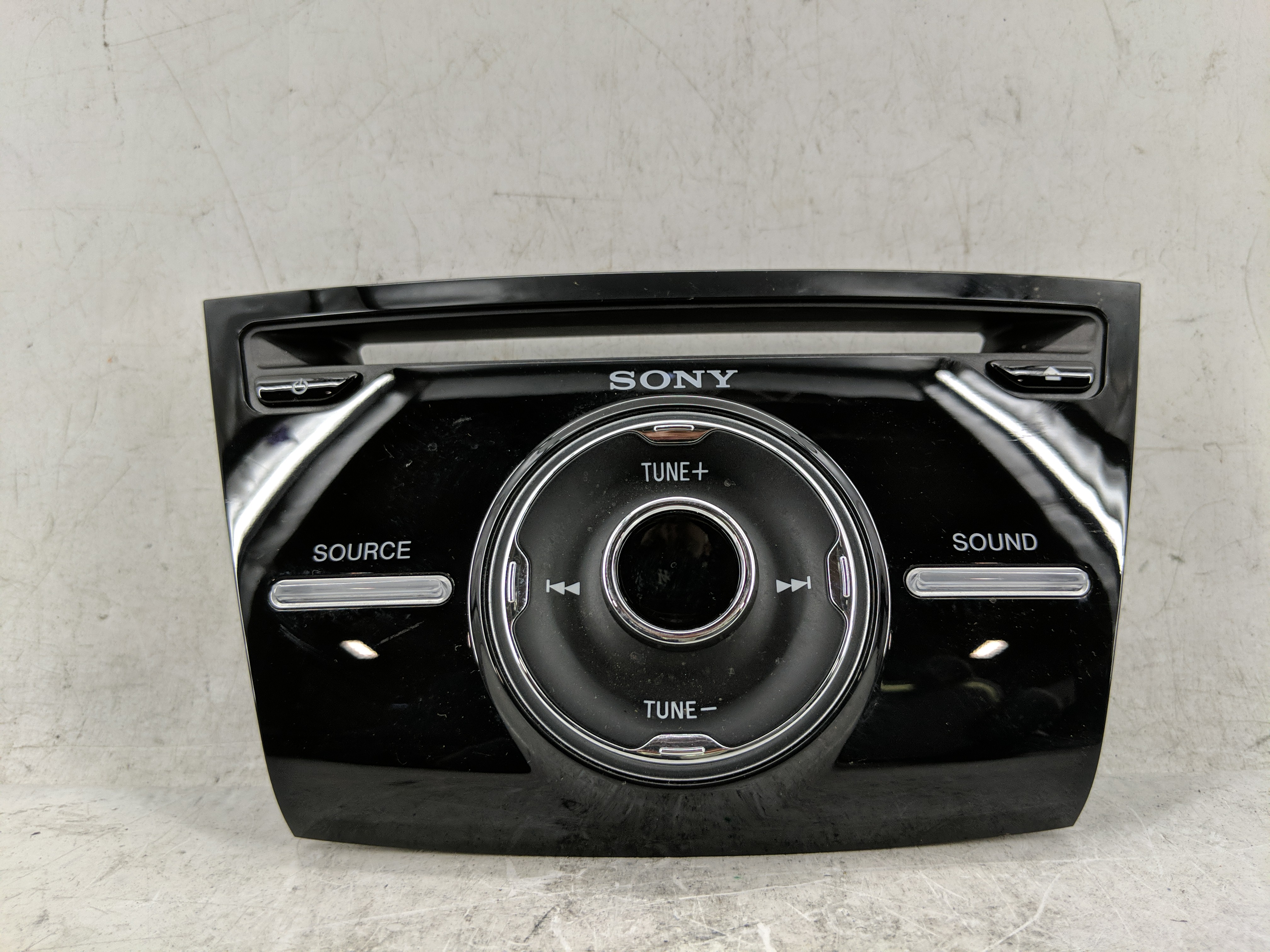 2012-2018 Ford Focus Am Fm Cd Player Radio Receiver 1229623 - Oemusedautoparts1.com