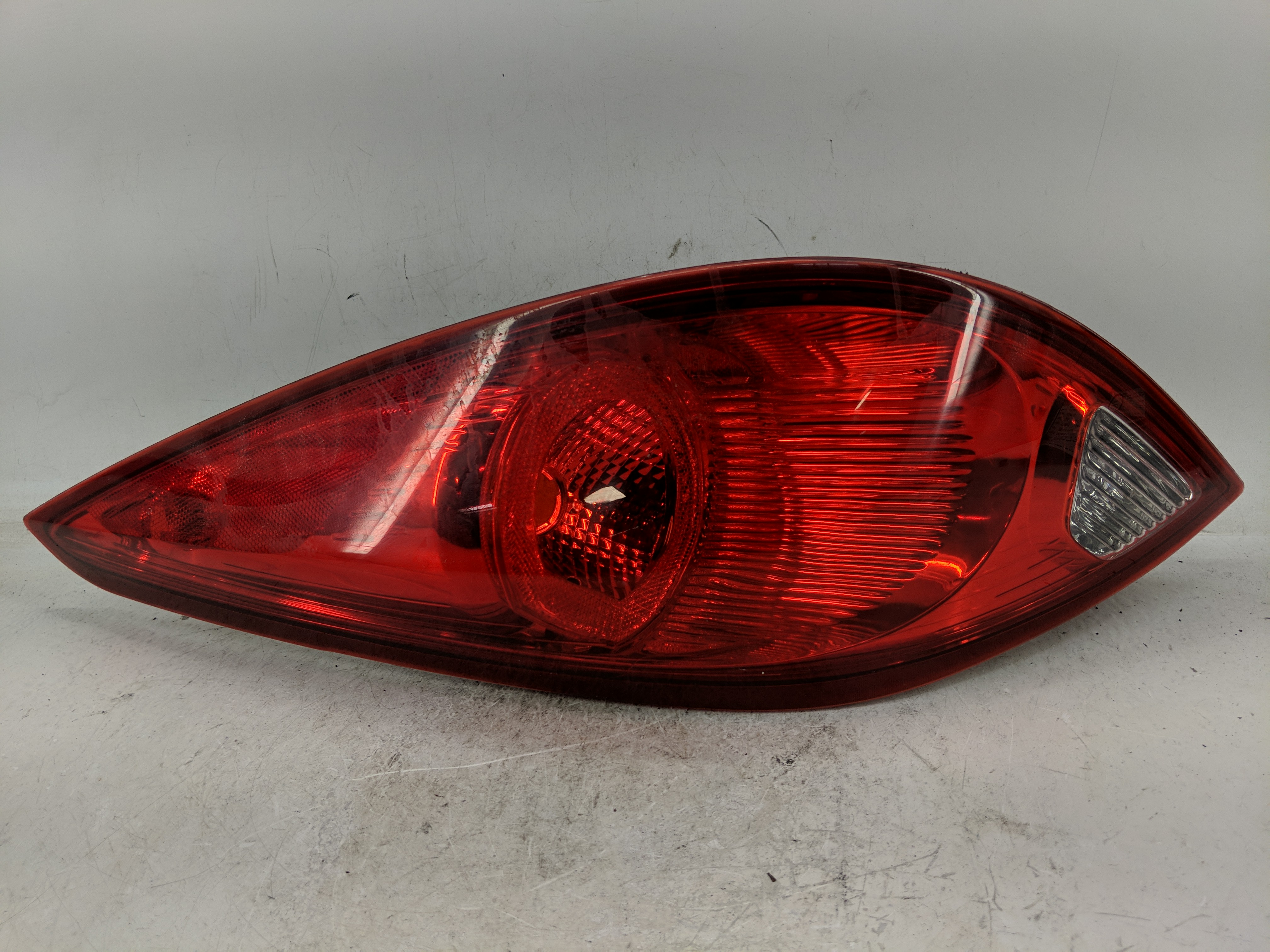 2006-2009 Pontiac G6 Passenger Right Side Tail Light Taillight Oem 1229631 - Oemusedautoparts1.com