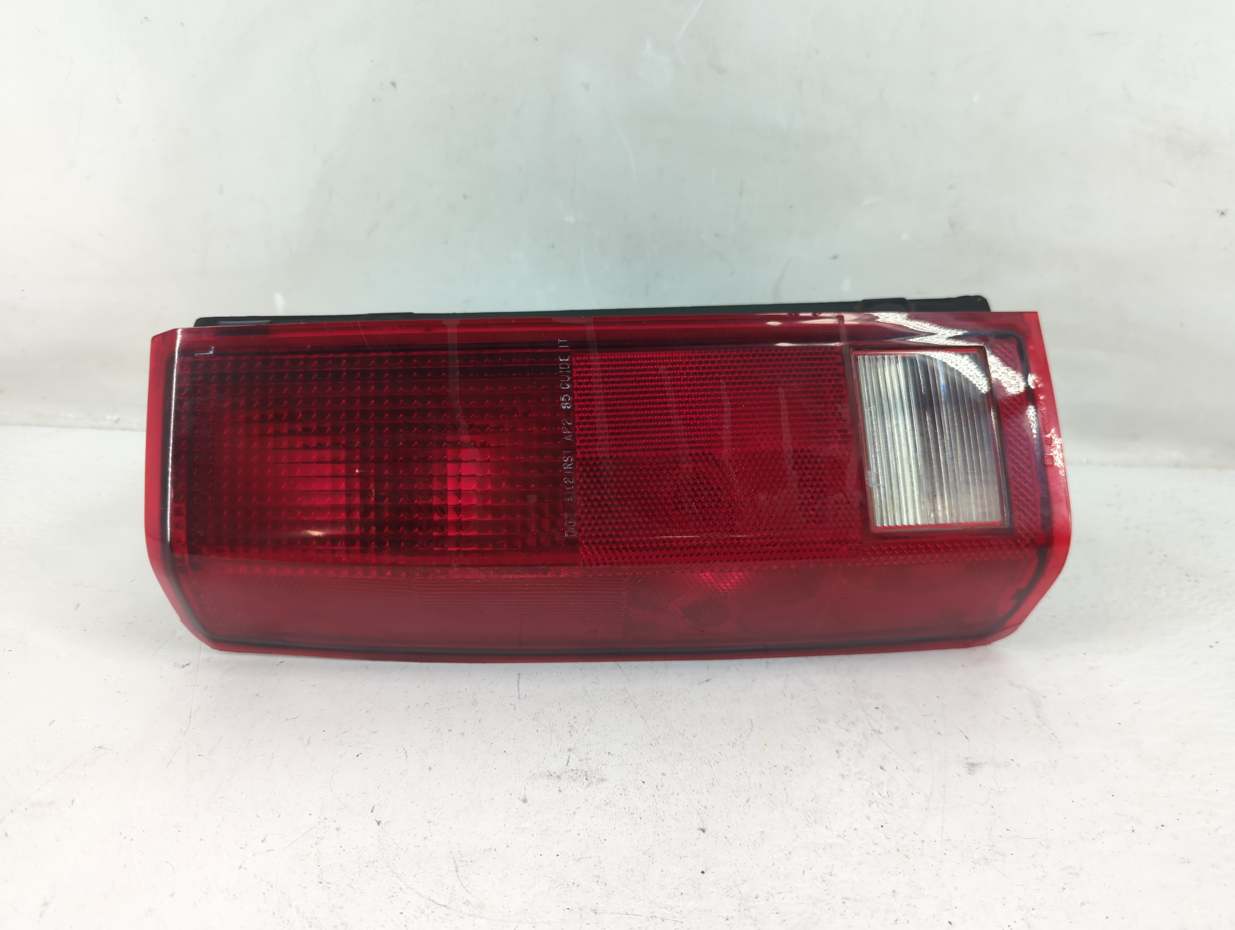 Picture of 1985-2005 Chevrolet Astro Driver Left Side Tail Light Taillight Oem 1229632
