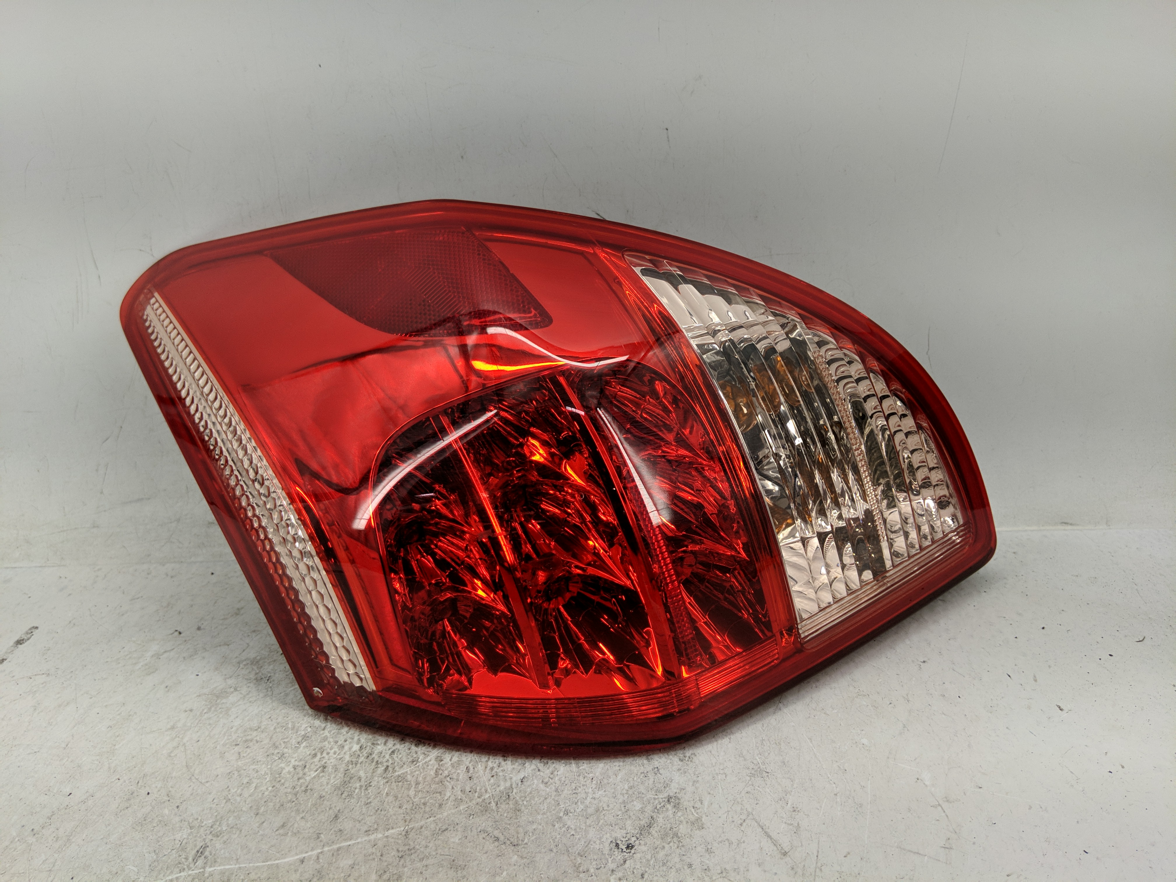 Picture of 2006-2008 Toyota Rav4 Passenger Right Side Tail Light Taillight Oem 1229634