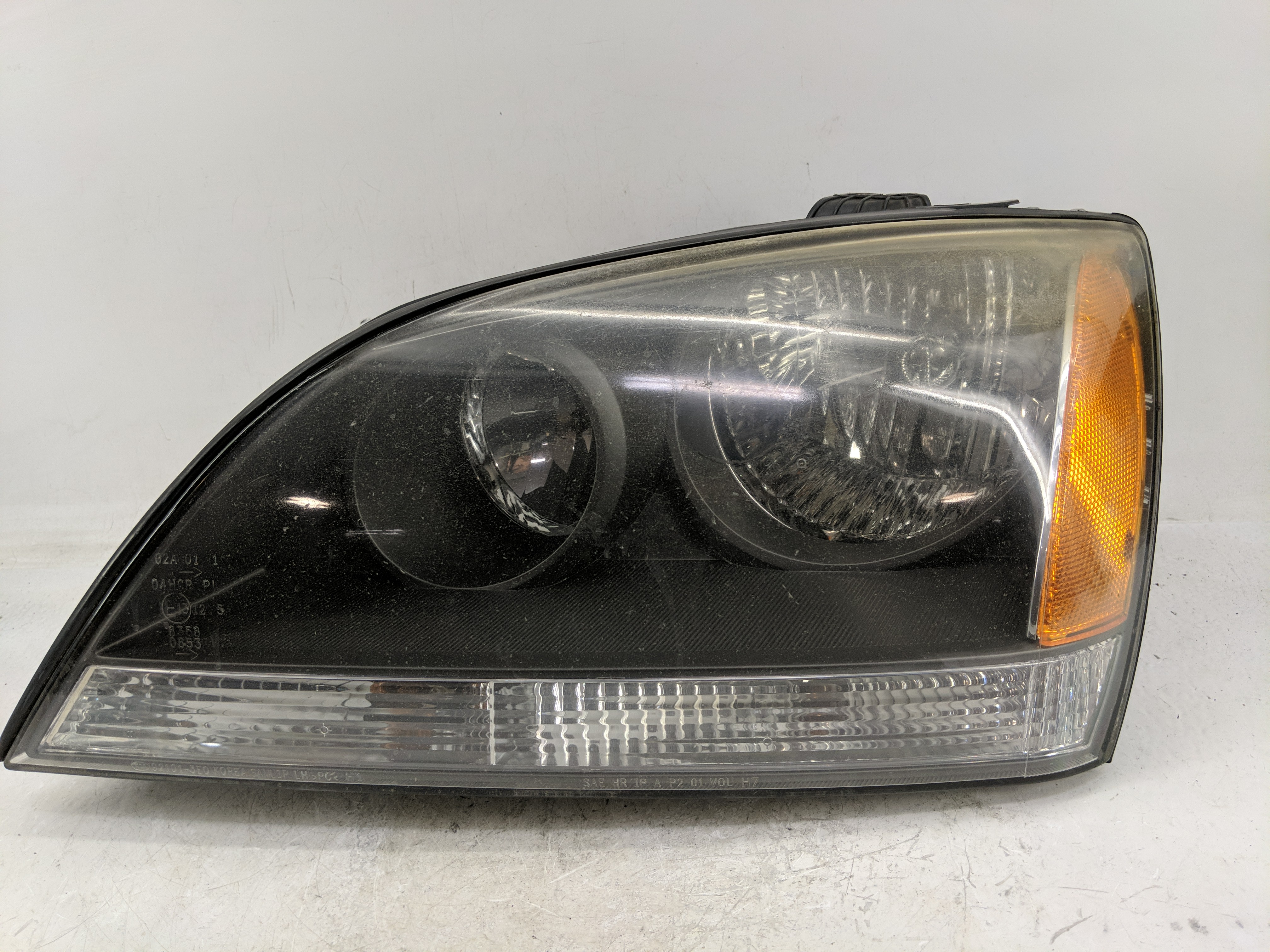 Picture of 2003-2004 Kia Sorento Driver Left Oem Head Light Headlight Lamp 1229653