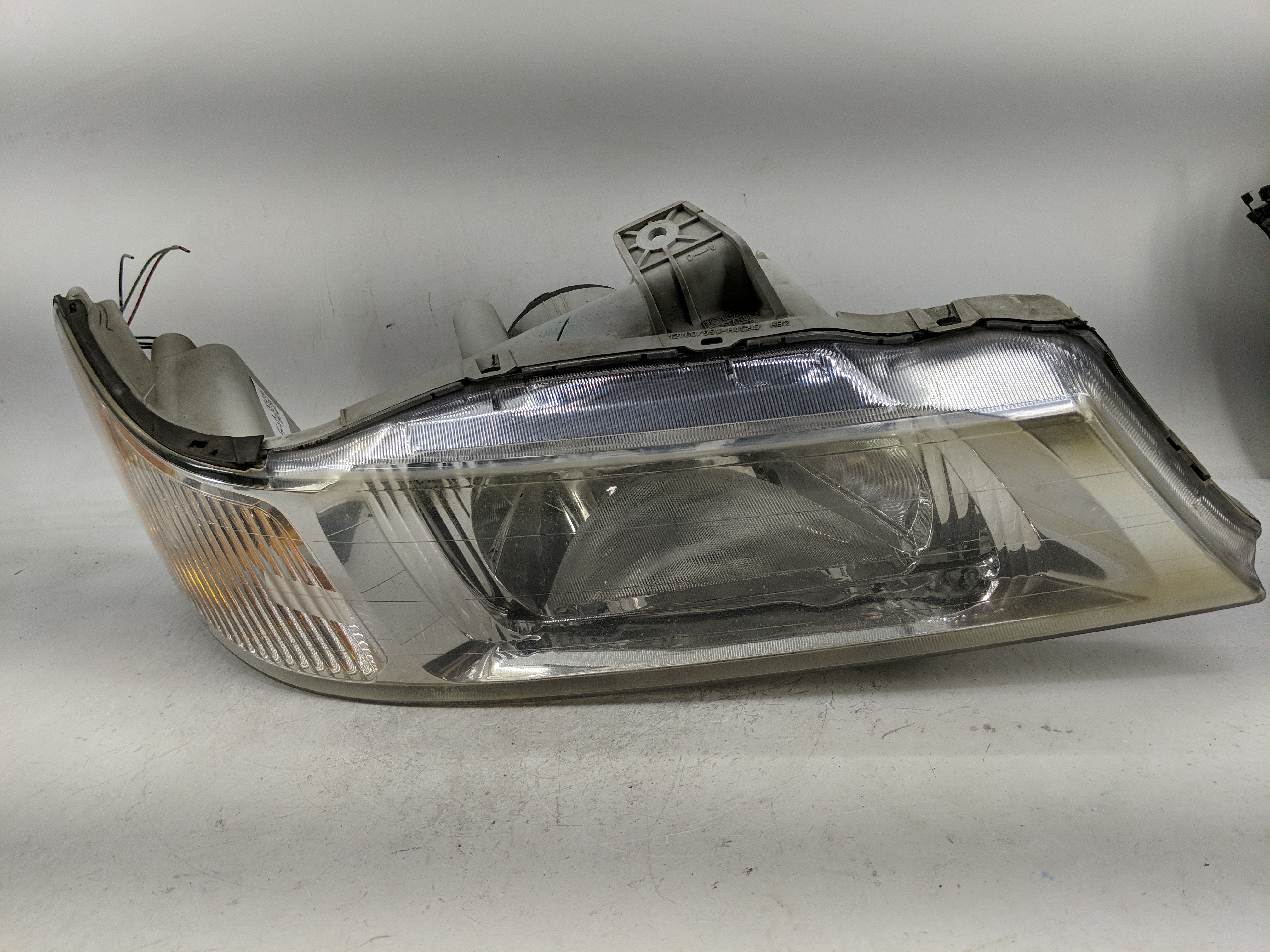 Picture of 1999-2004 Honda Odyssey Driver Left Oem Head Light Headlight Lamp 1229654