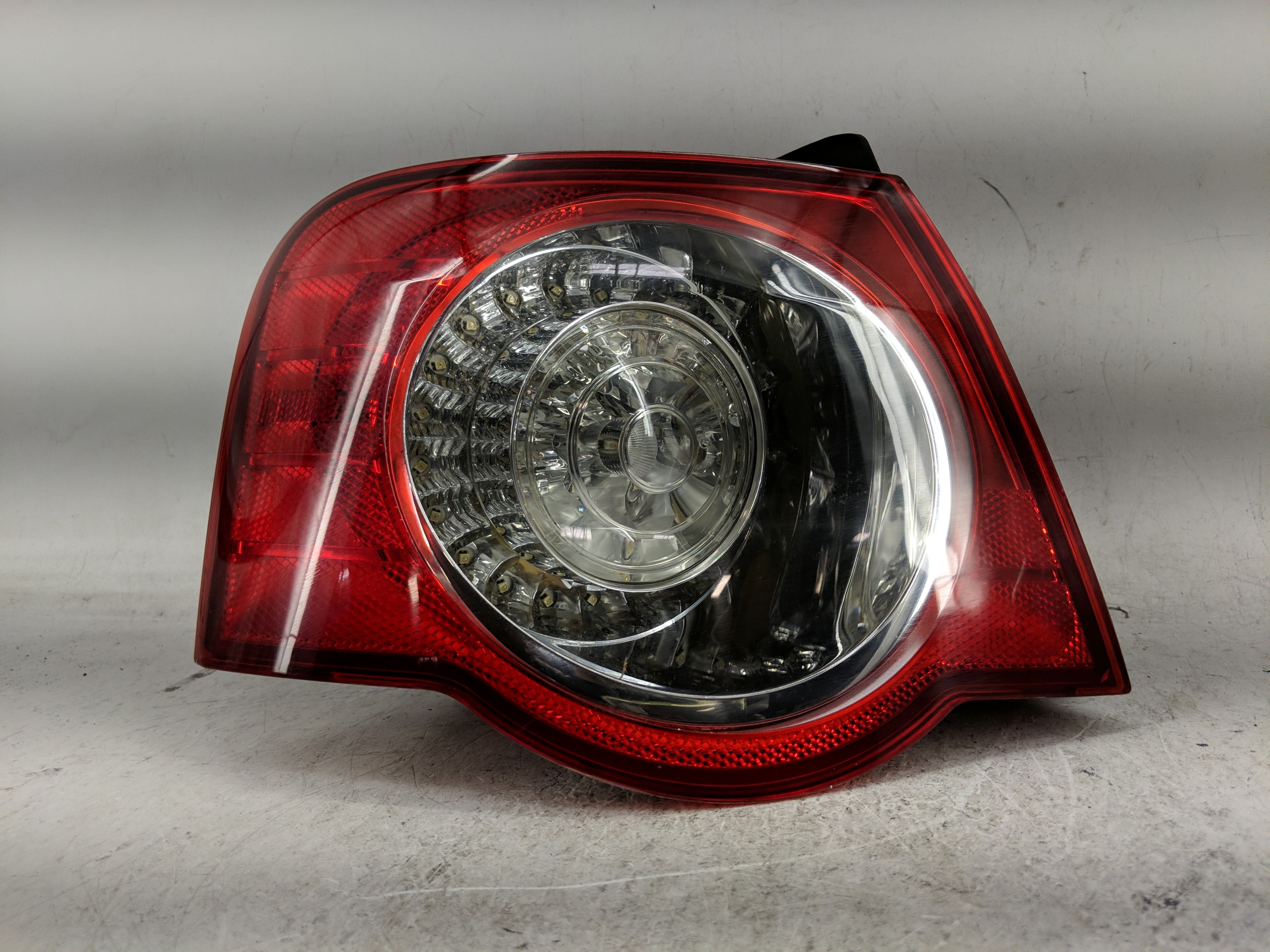 2006-2008 Volkswagen Passat Driver Left Side Tail Light Taillight Oem 1229662 - Oemusedautoparts1.com