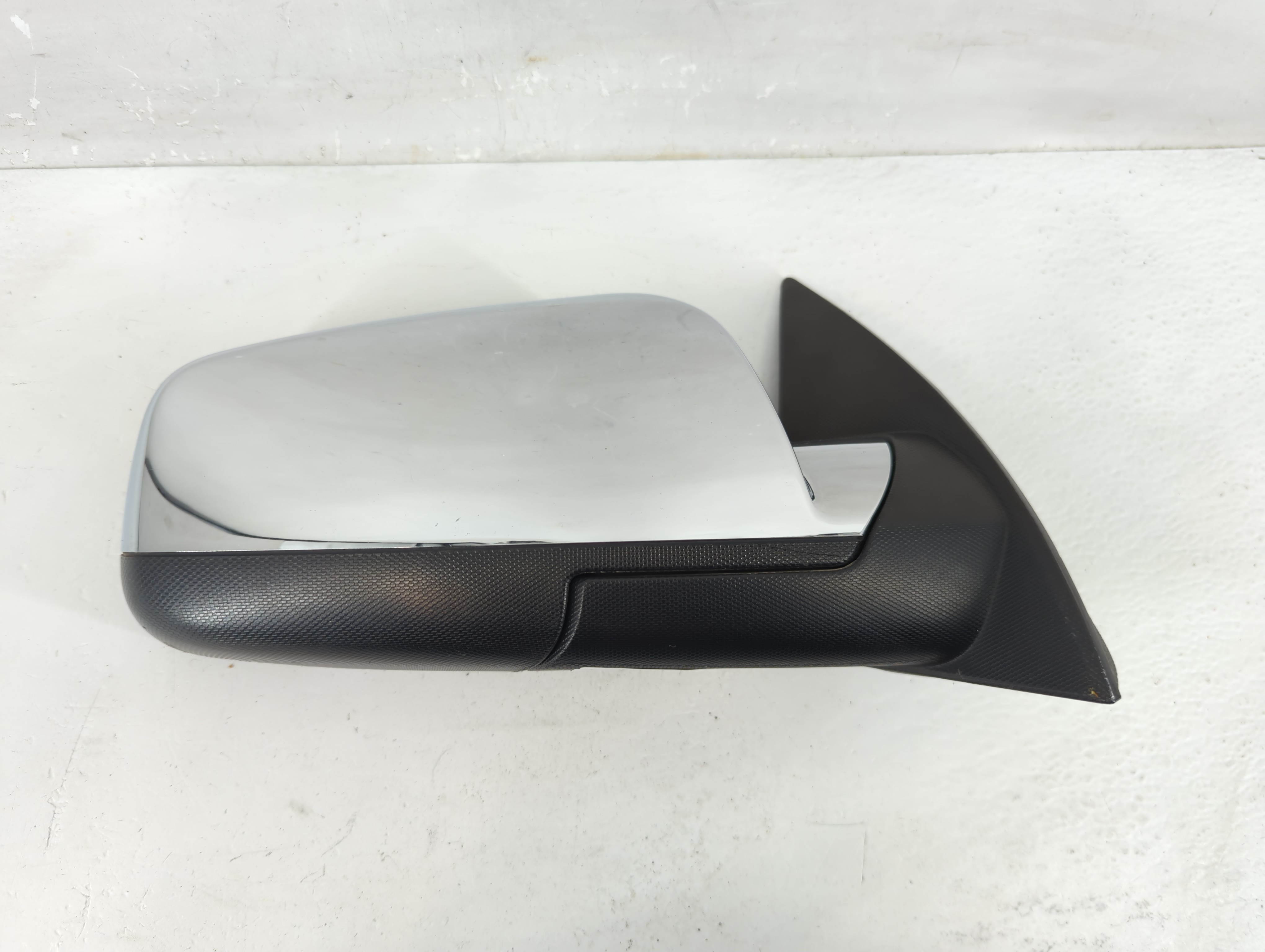 2010-2011 Chevrolet Equinox Passenger Right Side View Power Door Mirror 1229788 - Oemusedautoparts1.com