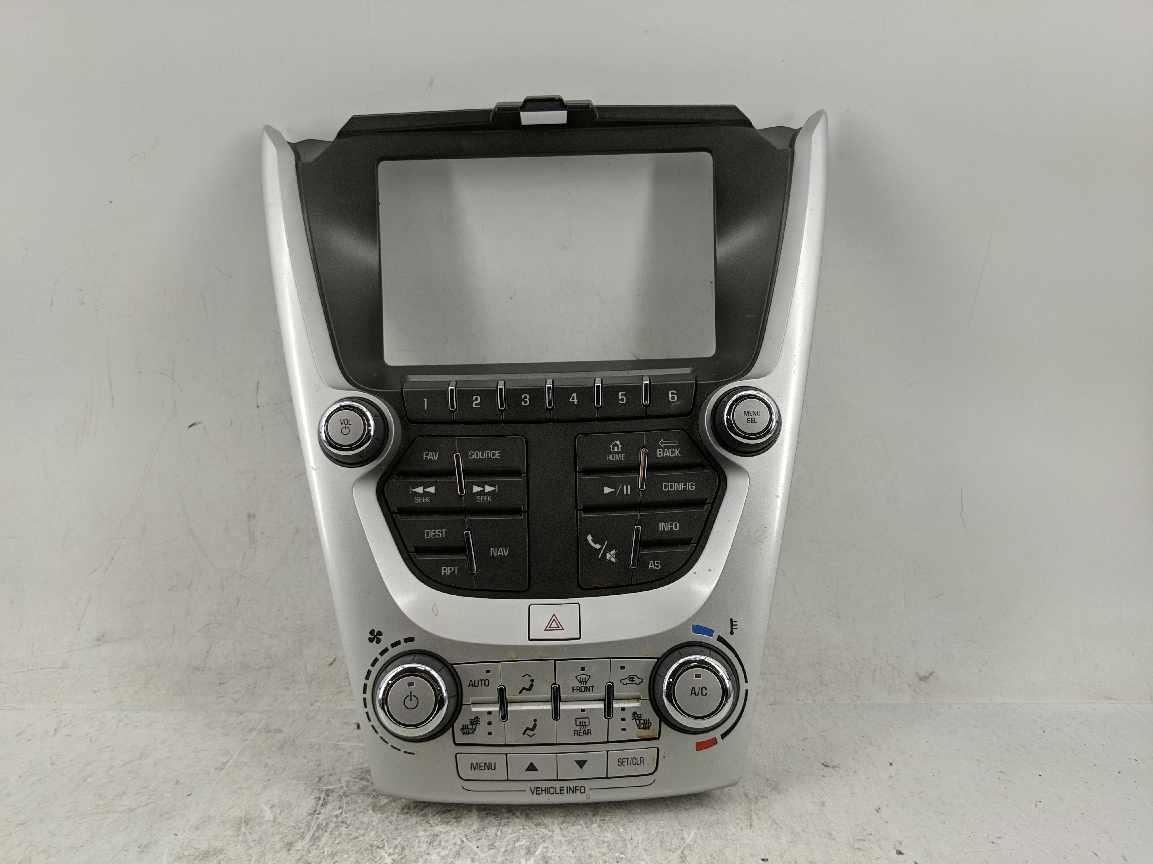 2016-2017 Chevrolet Equinox Am Fm Cd Player Radio Receiver 1230003 - Oemusedautoparts1.com
