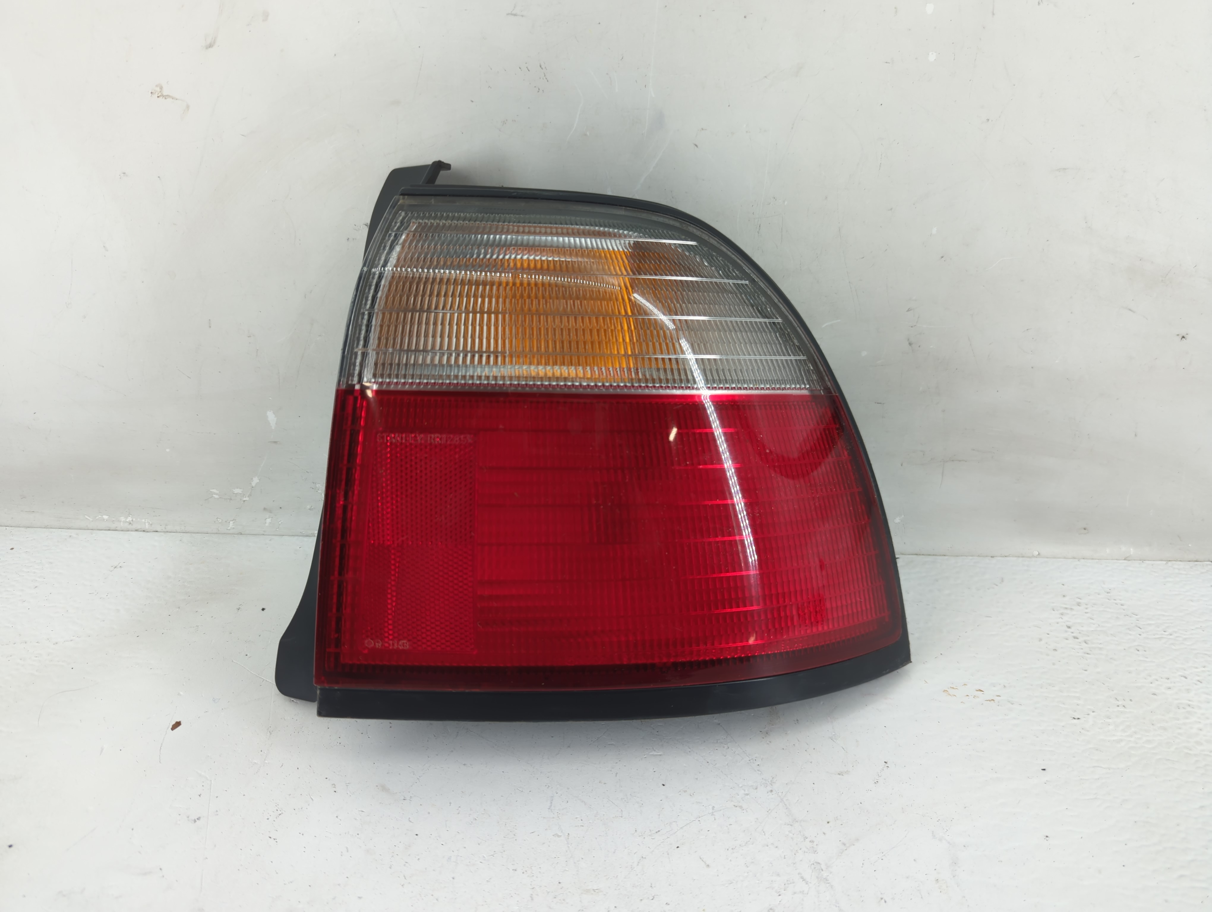 1996-1997 Honda Accord Passenger Right Side Tail Light Taillight Oem 1230842 - Oemusedautoparts1.com