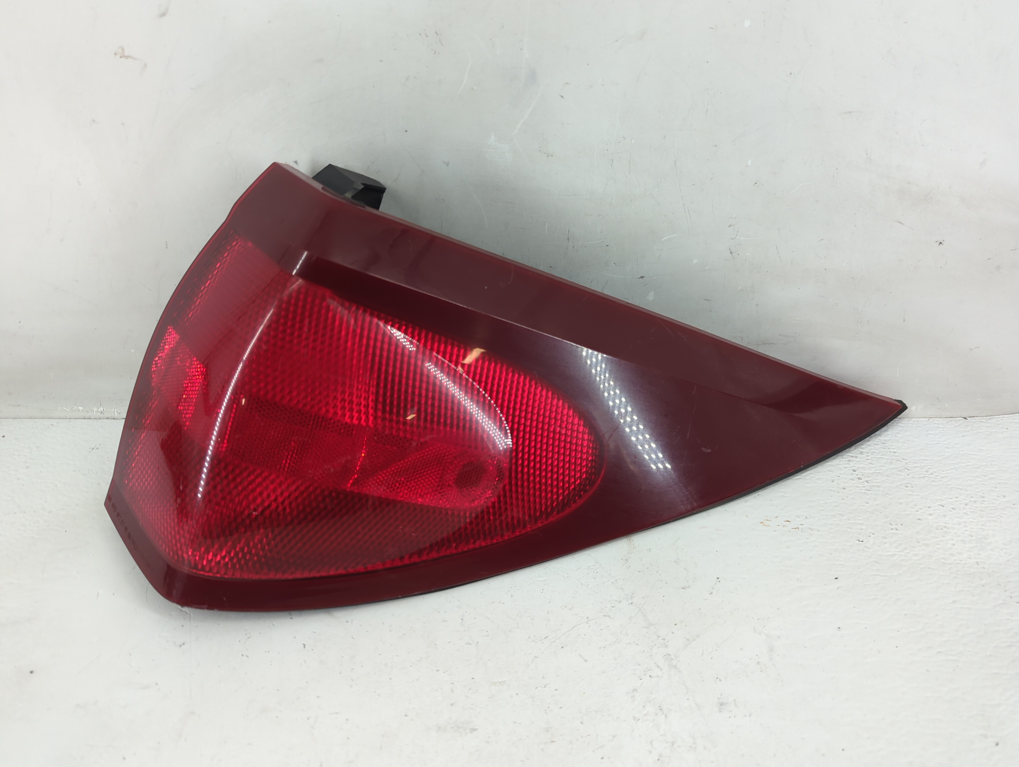 2004-2007 Buick Rendezvous Passenger Right Side Tail Light Taillight Oem 1230843 - Oemusedautoparts1.com