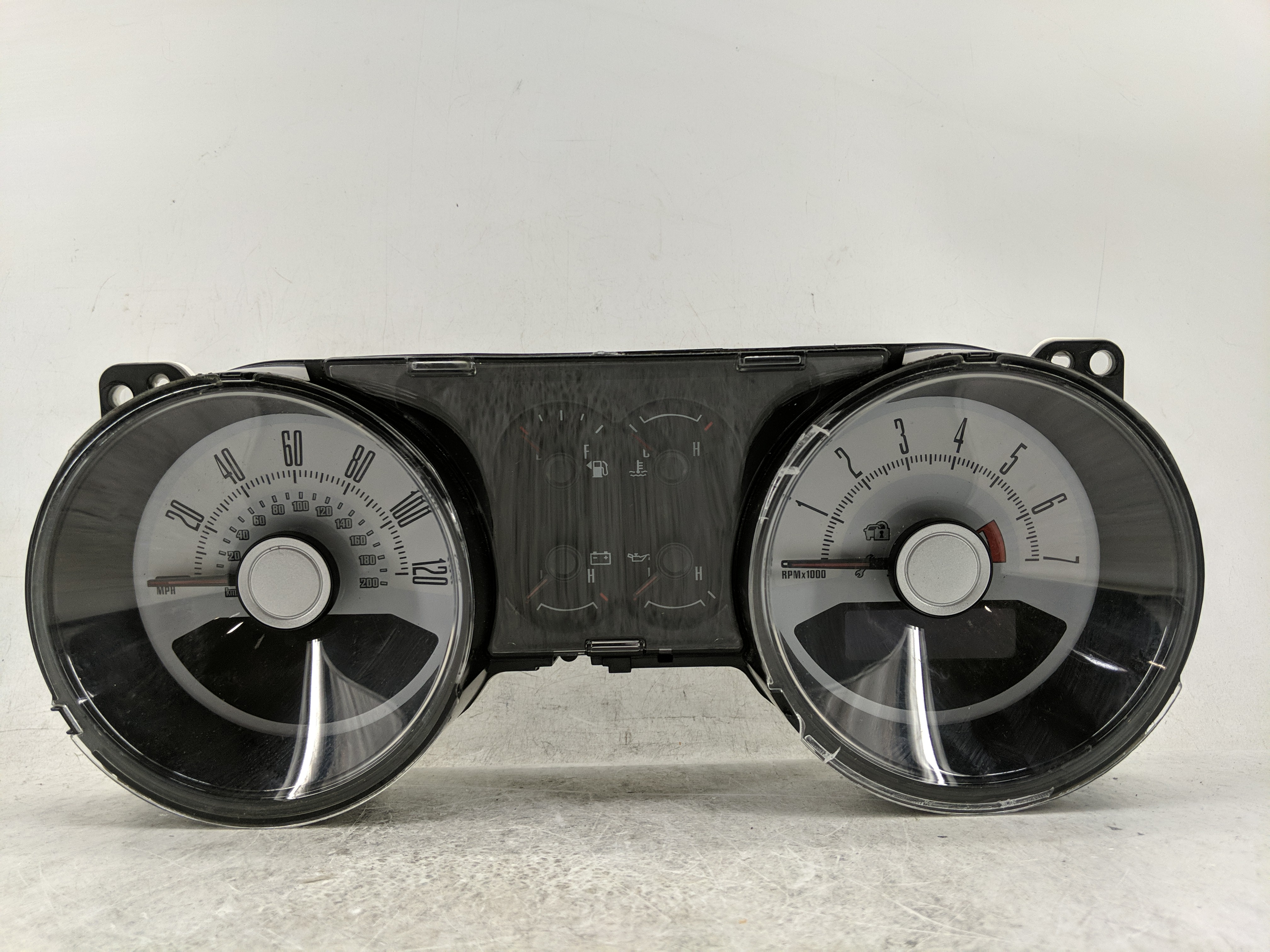 2012-2012 Ford Mustang Speedometer Instrument Cluster Gauges Ar33-10890 1231542 - Oemusedautoparts1.com