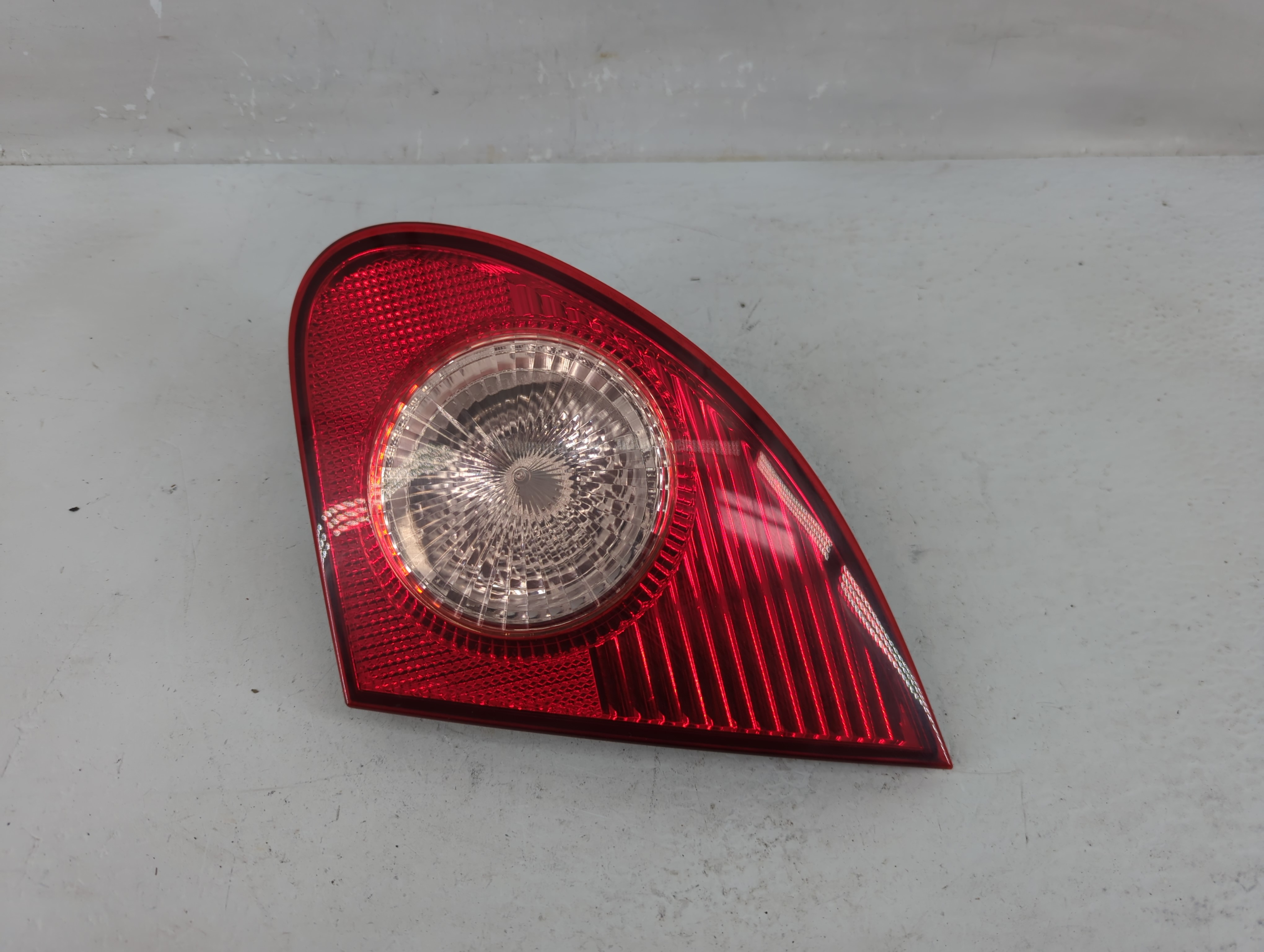 Picture of 2003-2008 Toyota Corolla Passenger Right Side Tail Light Taillight Oem 1231545