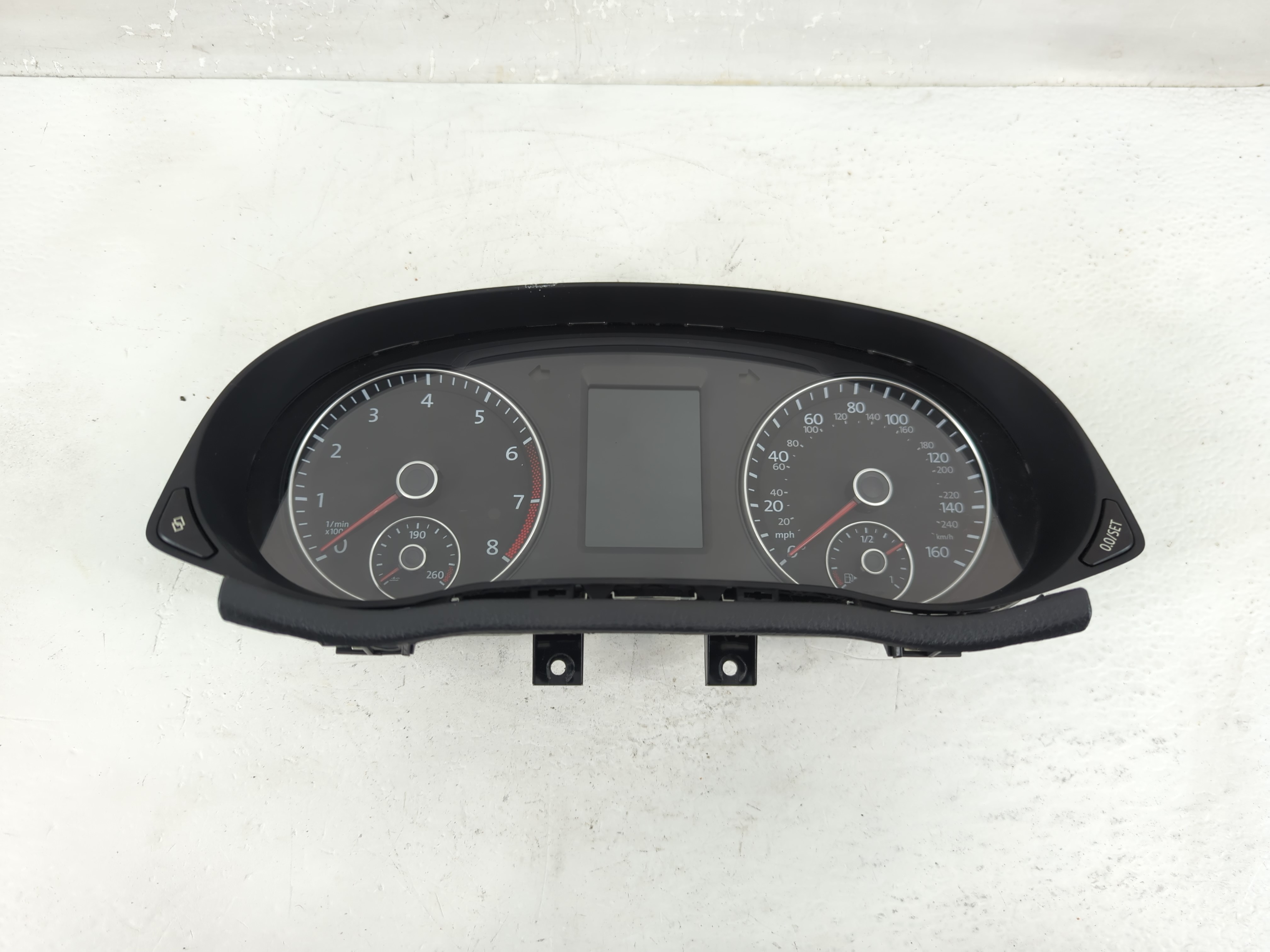 Picture of 2012-2012 Volkswagen Passat Speedometer Instrument Cluster Gauges 1231581