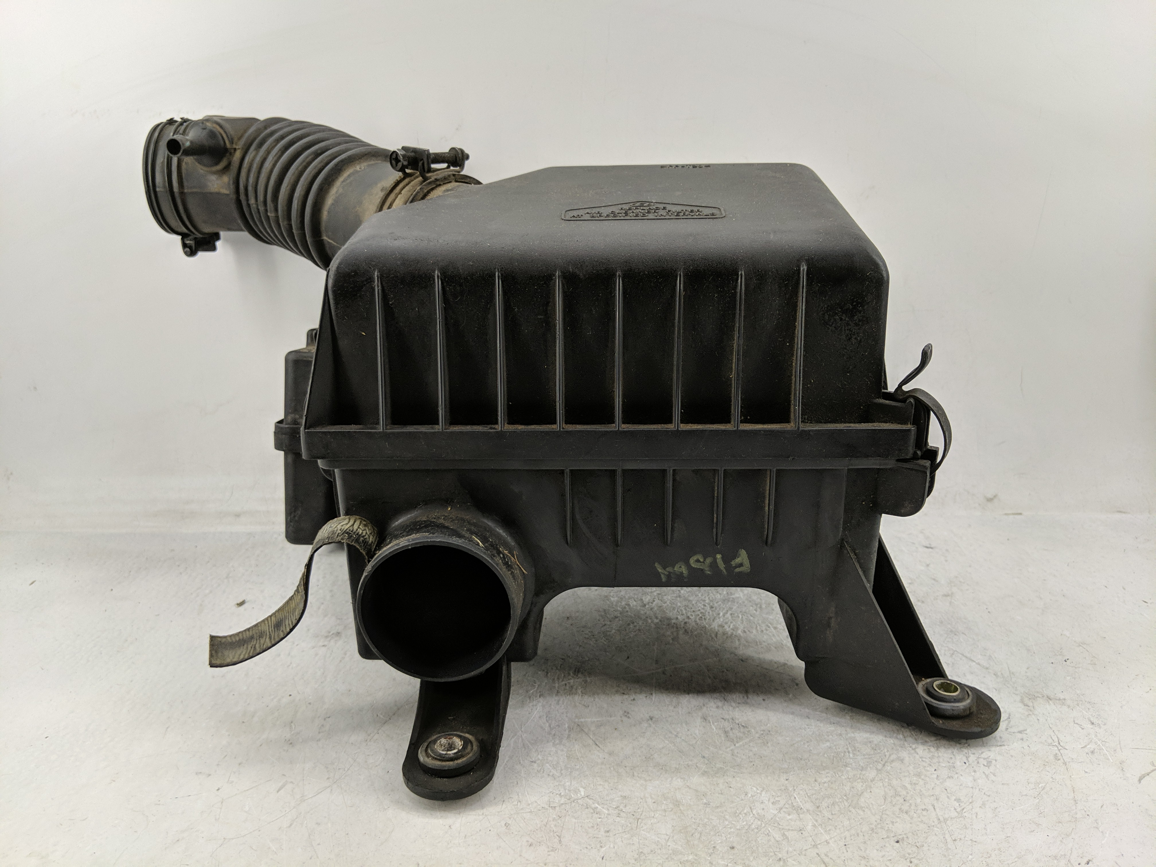 Picture of 2001-2006 Hyundai Accent Air Cleaner Intake-duct Hose Tube 1231583