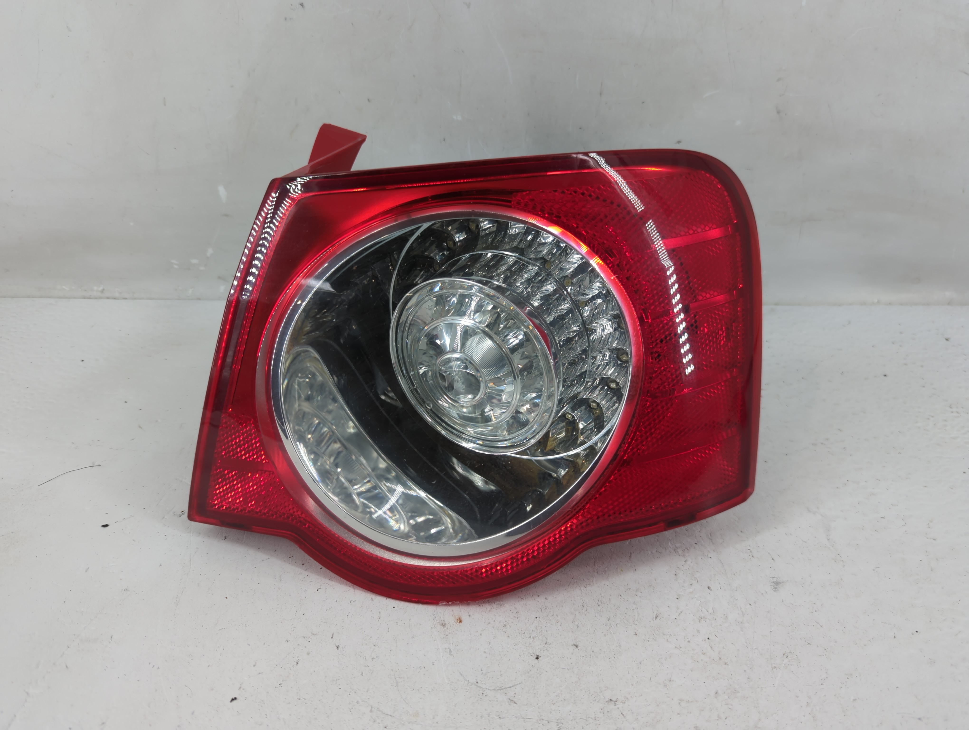 2006 Volkswagen Passat Passenger Right Side Tail Light Taillight Oem 1231620 - Oemusedautoparts1.com