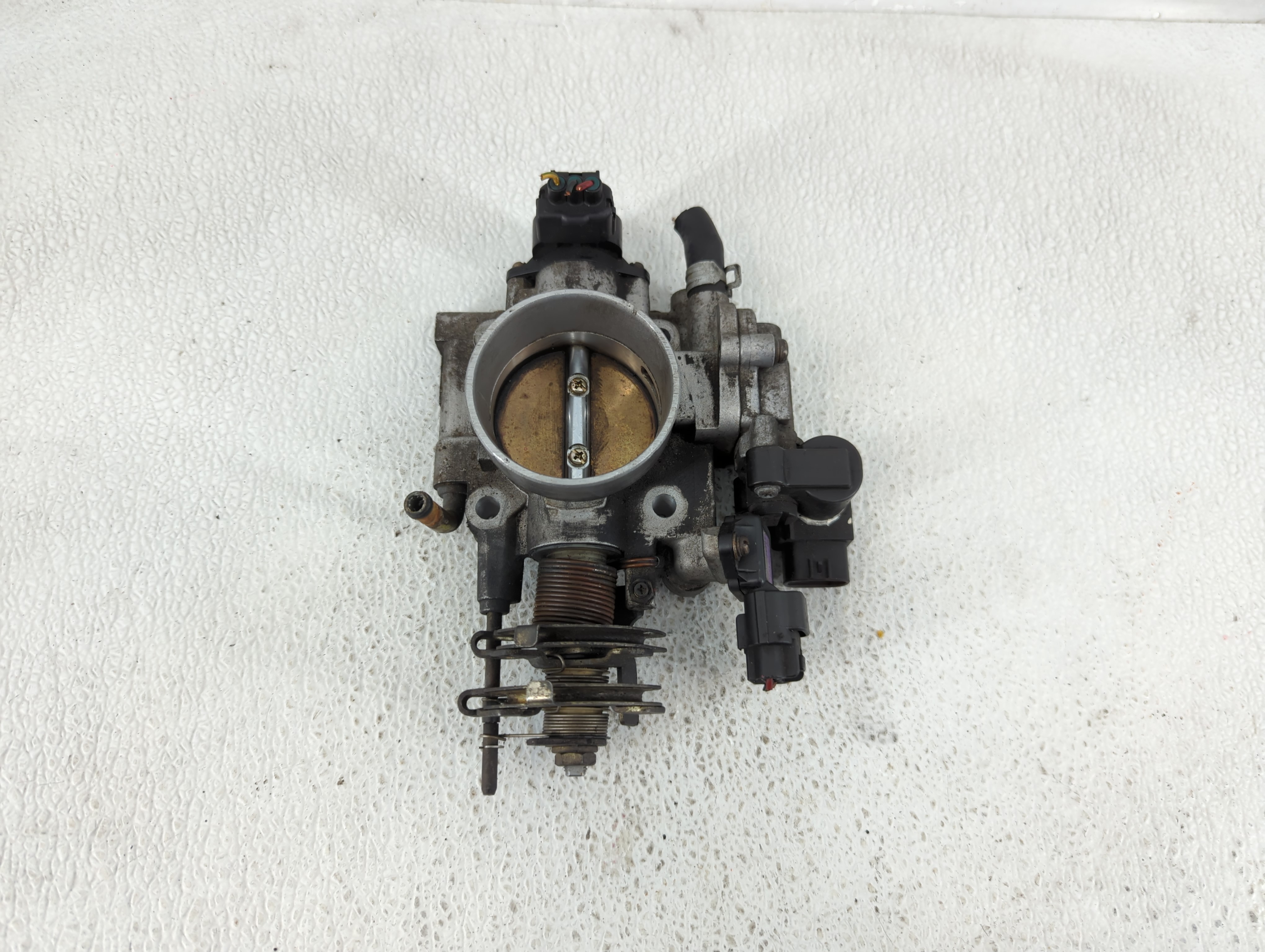 Picture of 2002-2005 Subaru Impreza Throttle Body 1231635