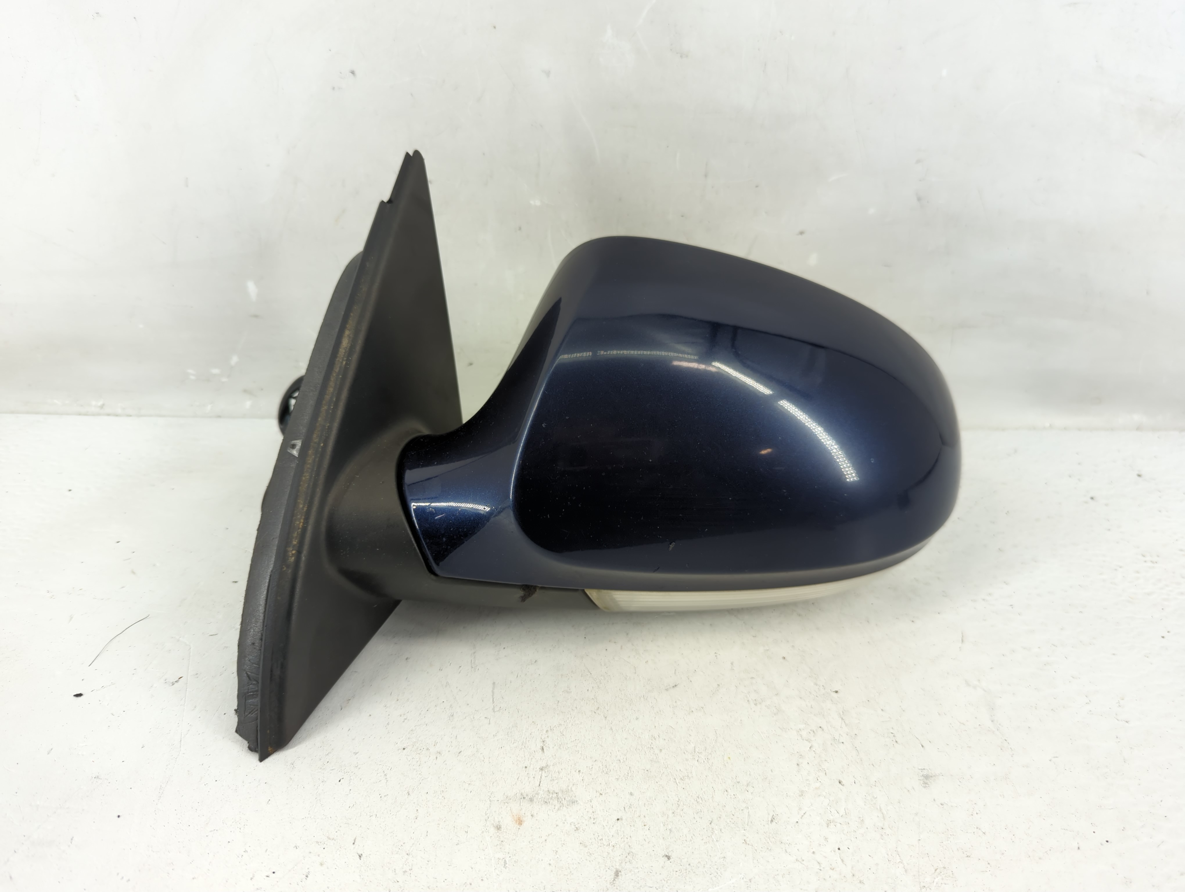 Picture of 2006-2010 Volkswagen Passat Driver Left Side View Power Door Mirror Blue 1231794