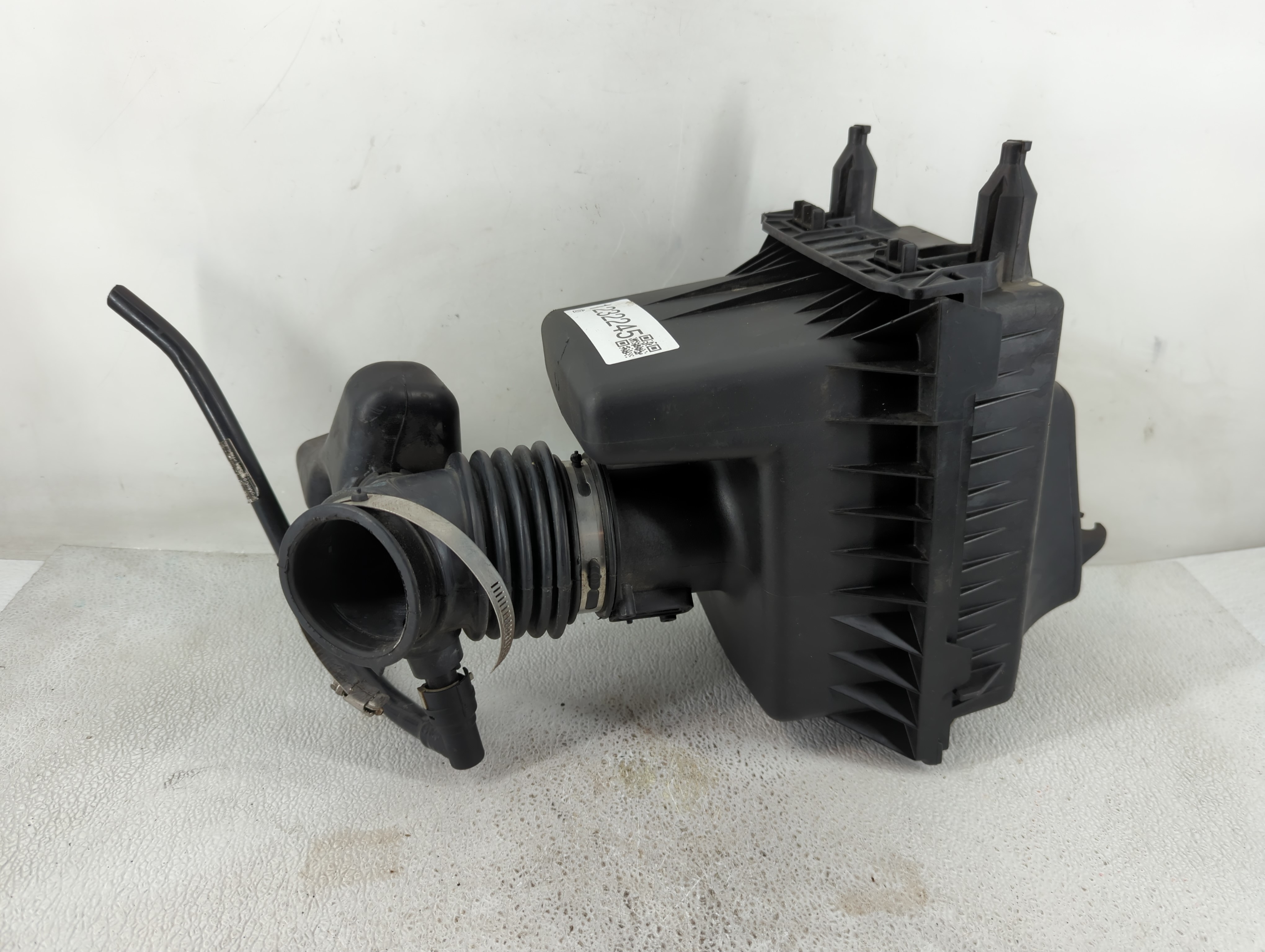 Picture of 2008-2008 Mercury Mariner Air Cleaner Intake-duct Hose Tube 1232245