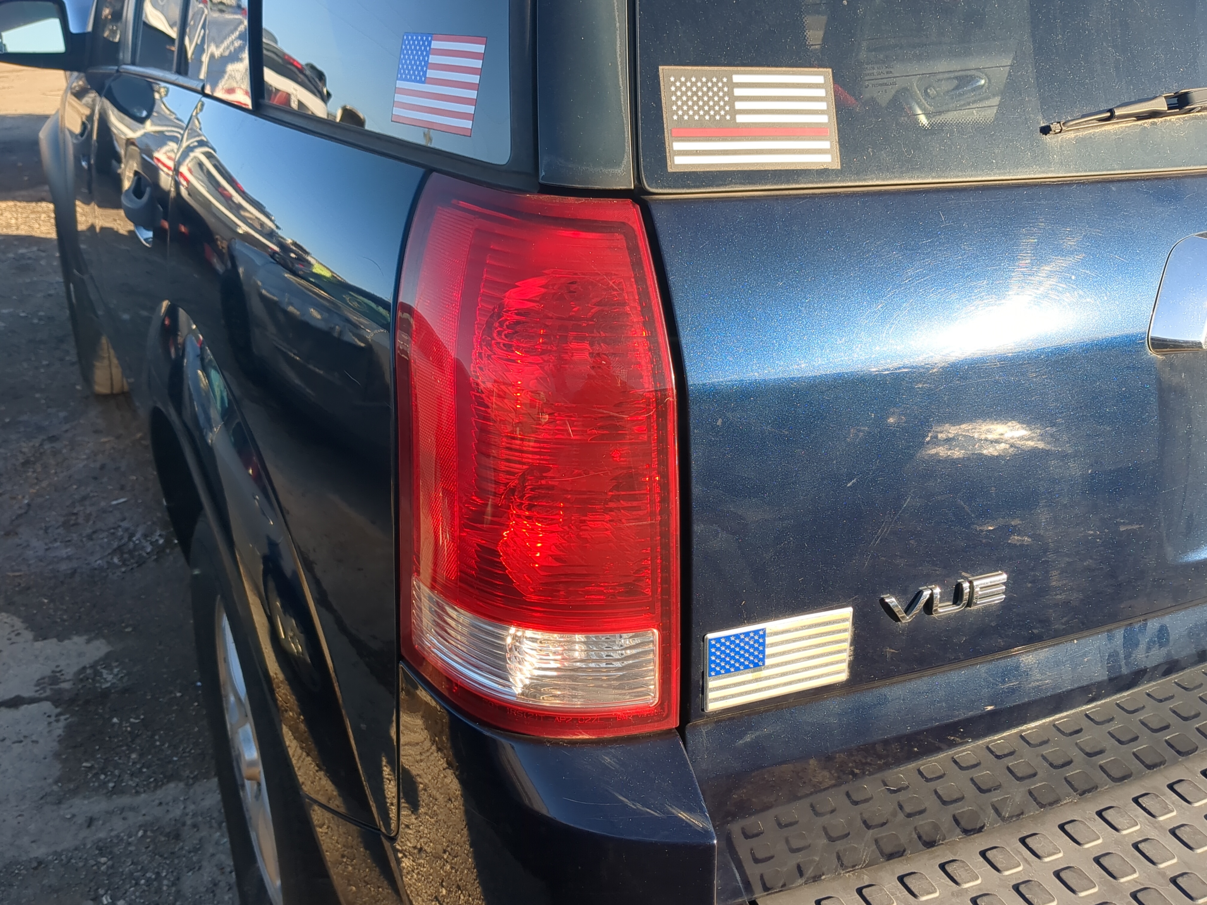 2004-2007 Saturn Vue Driver Left Side Tail Light Taillight Oem 1232331 - Oemusedautoparts1.com