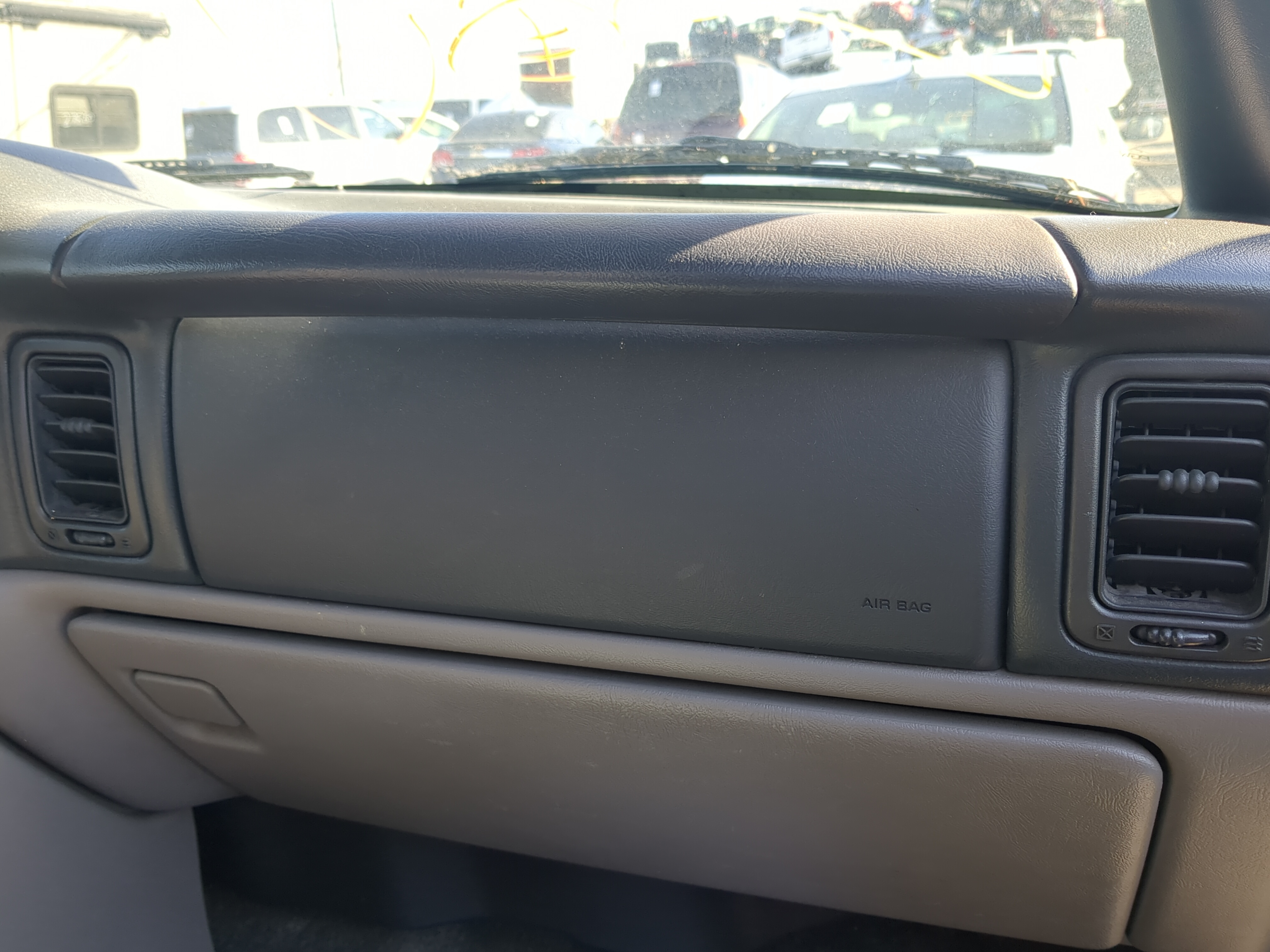 Picture of 2000-2002 Chevrolet Suburban 1500 Air Bag Passenger Right Dashboard Oem 1232442