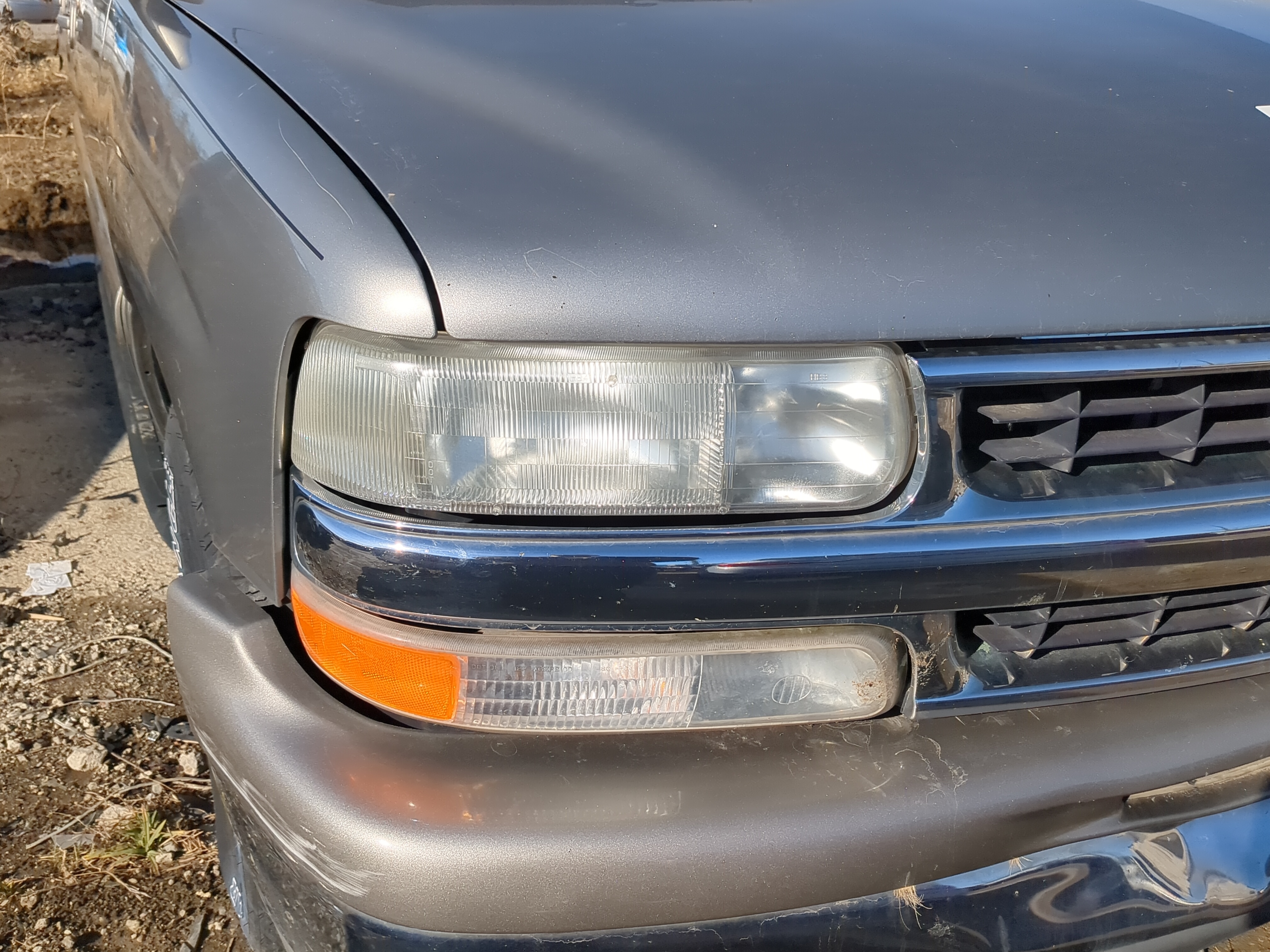 Head Lights 2002 CHEVROLET SUBURBAN 1500 - Oemusedautoparts1.com