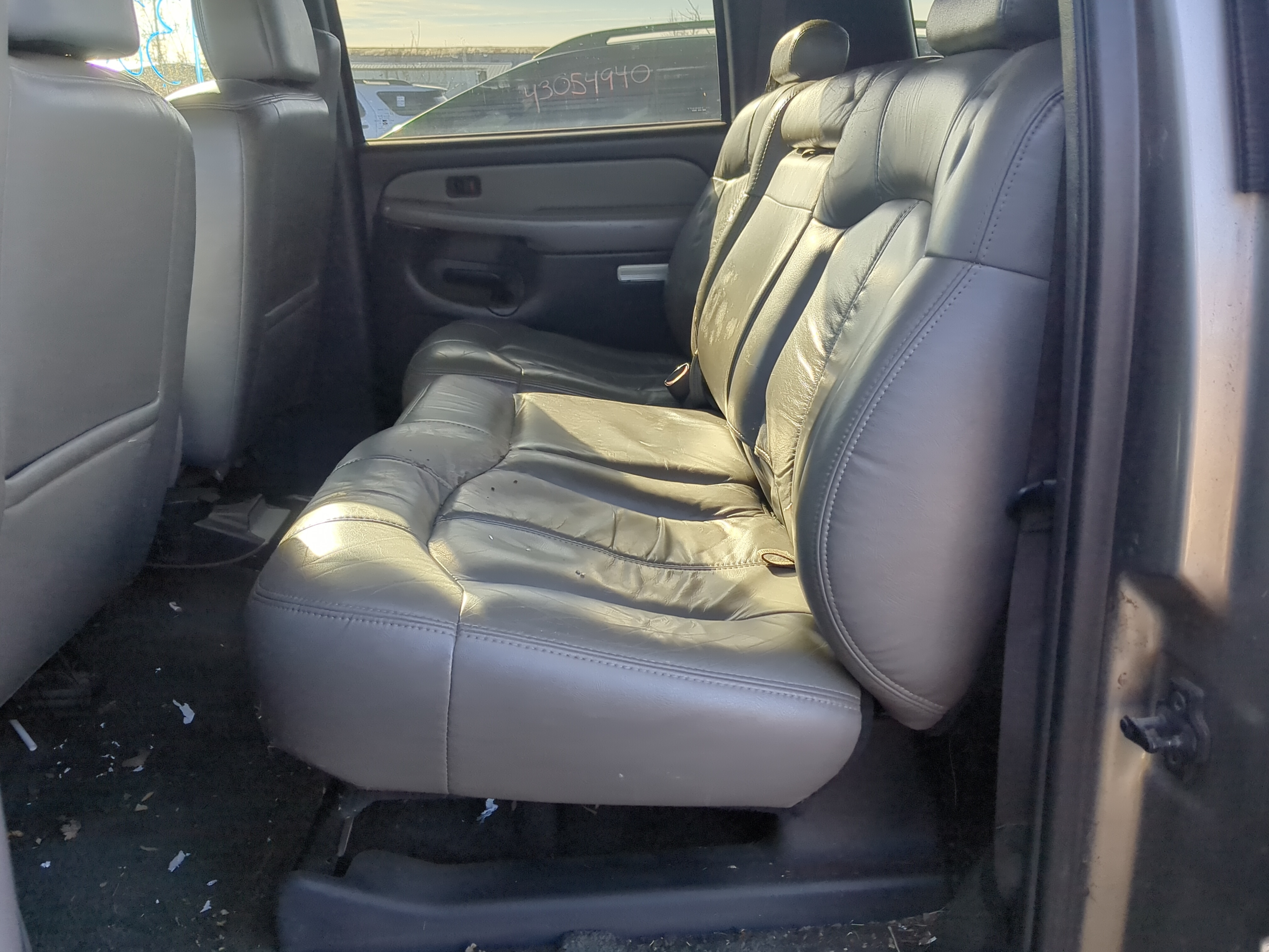Picture of 2002 Chevrolet Suburban 1500 Rear Seat Oem 1232521