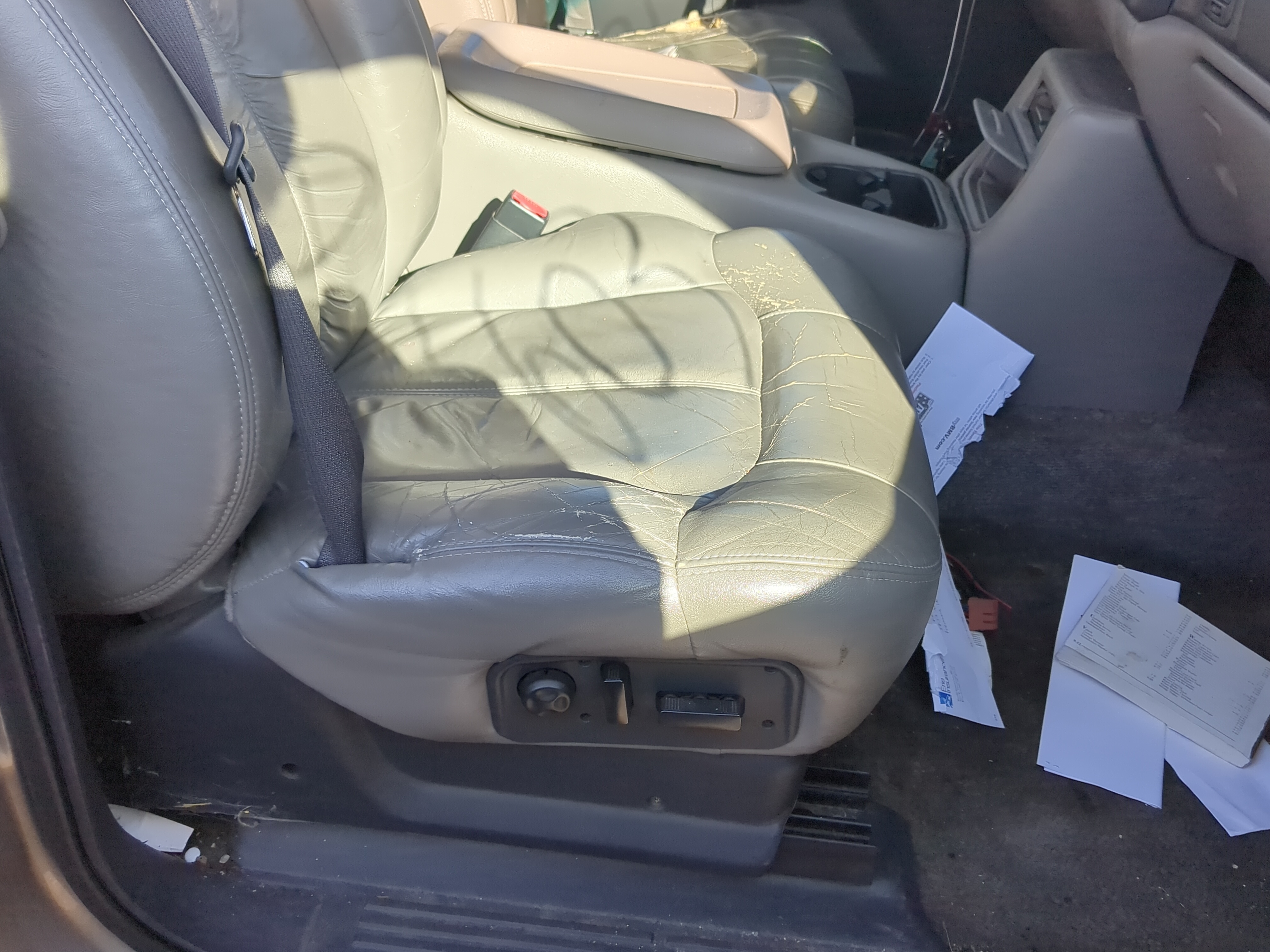 2002 Chevrolet Suburban 1500 Passenger Front Seat Oem 1232553 - Oemusedautoparts1.com