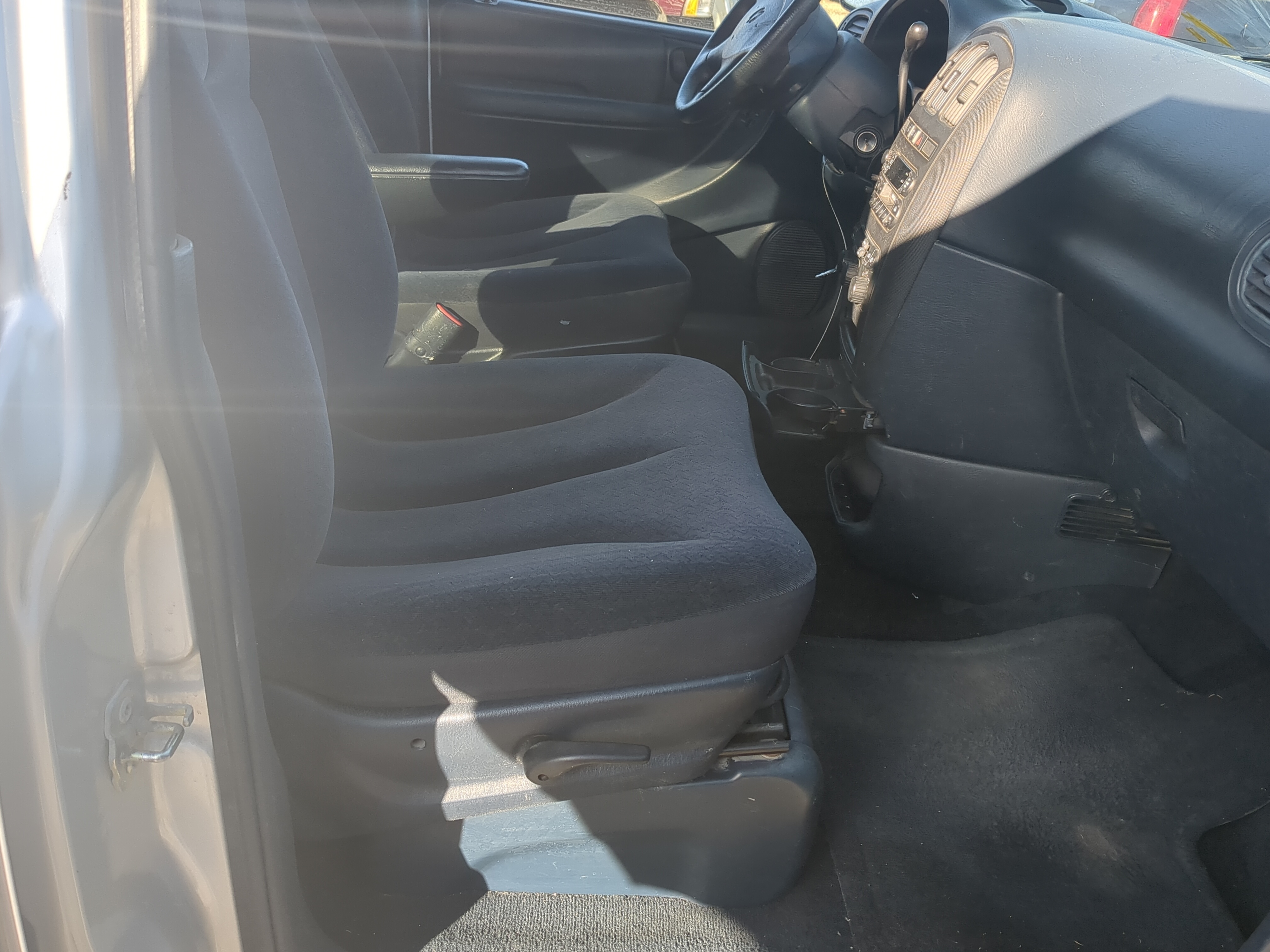 Dodge Grand Caravan Passenger Front Seat Oem 1232577 - Oemusedautoparts1.com