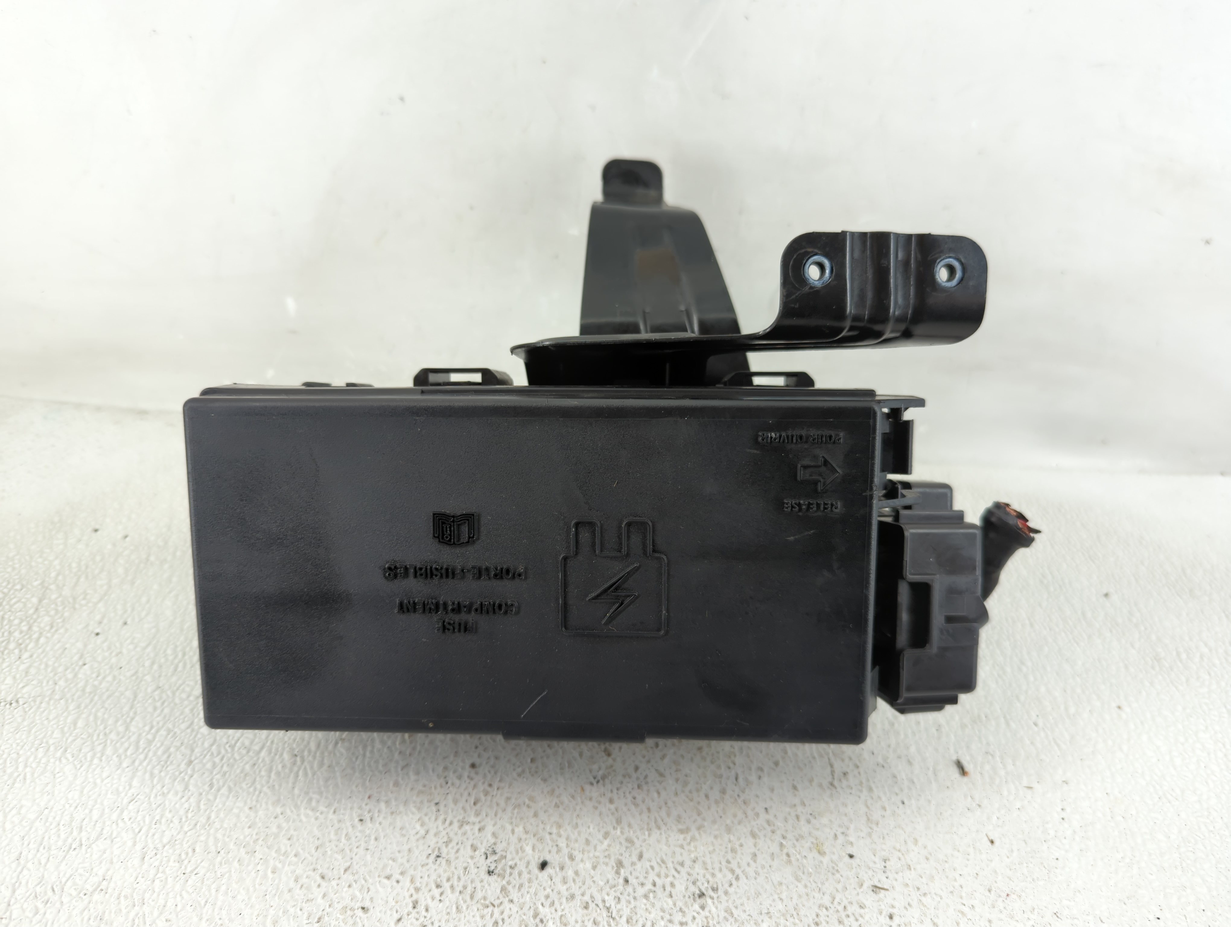 Picture of 2004-2006 Ford Ranger Fusebox Fuse Box Relay Module 2l5t-14a075-aa 1232744