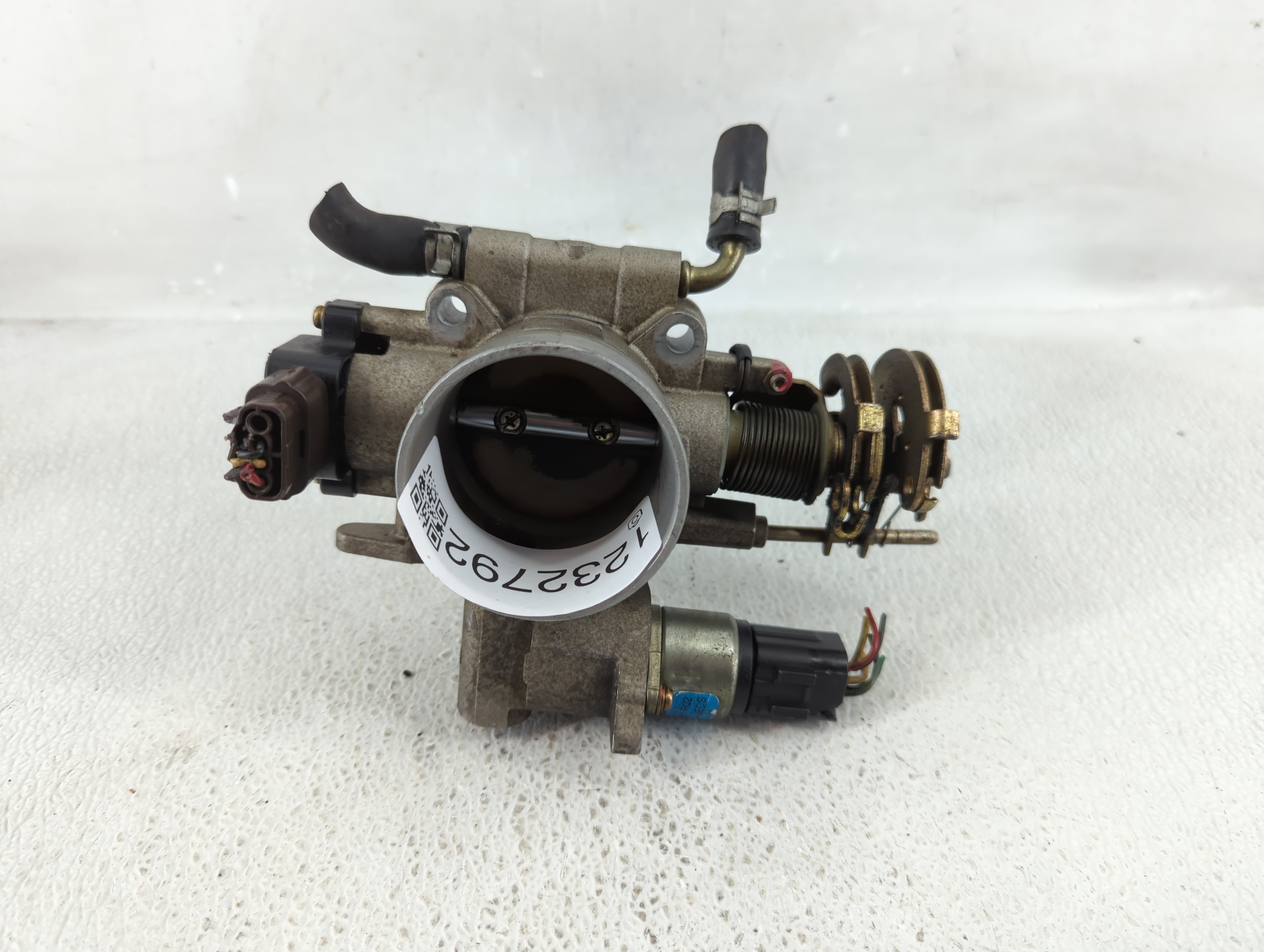 Picture of 2000-2001 Subaru Legacy Throttle Body 1232792