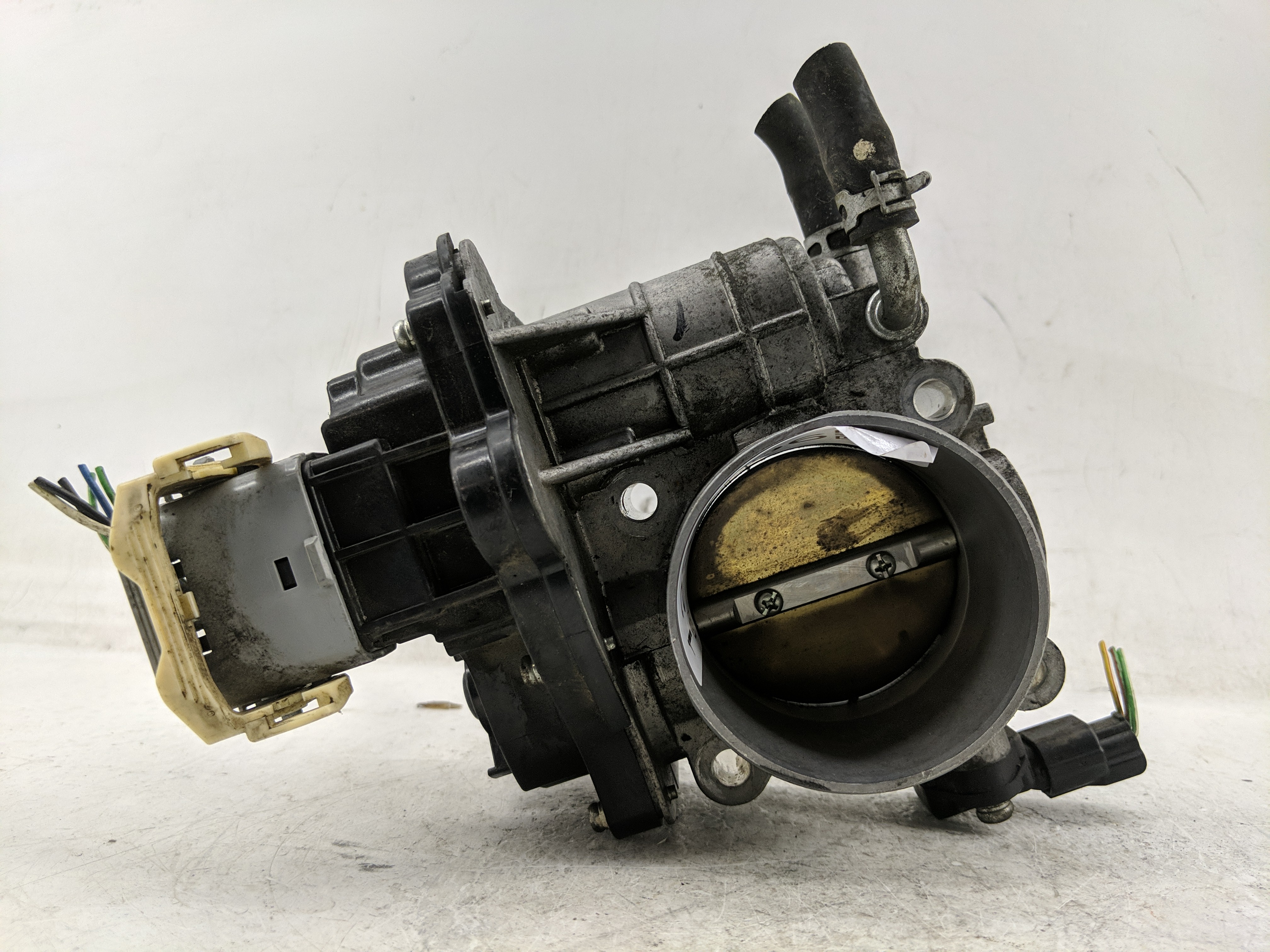 2004-2007 Saturn Vue Throttle Body 1232996 - Oemusedautoparts1.com