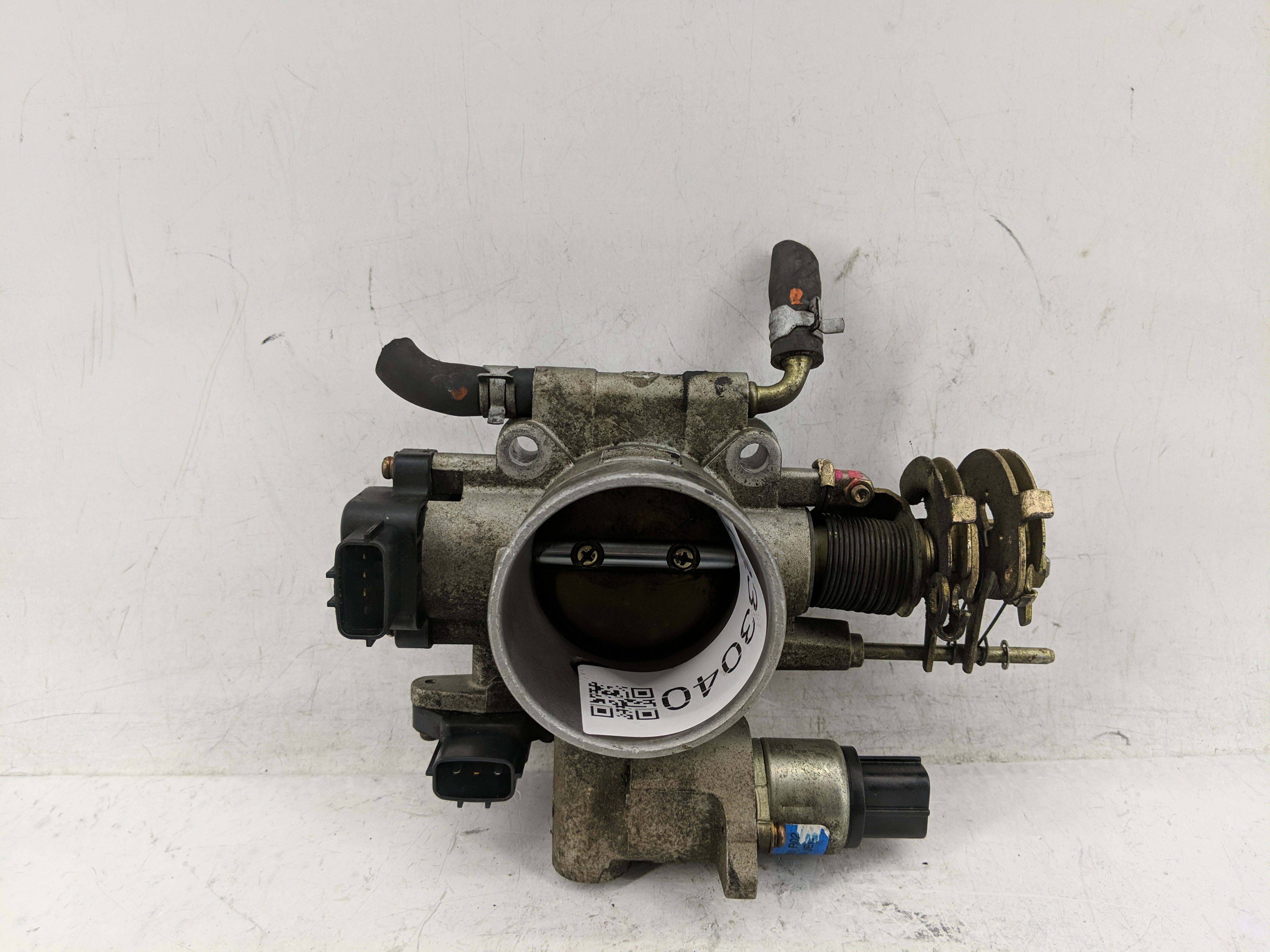 2003-2004 Subaru Legacy Throttle Body 1233040 - Oemusedautoparts1.com