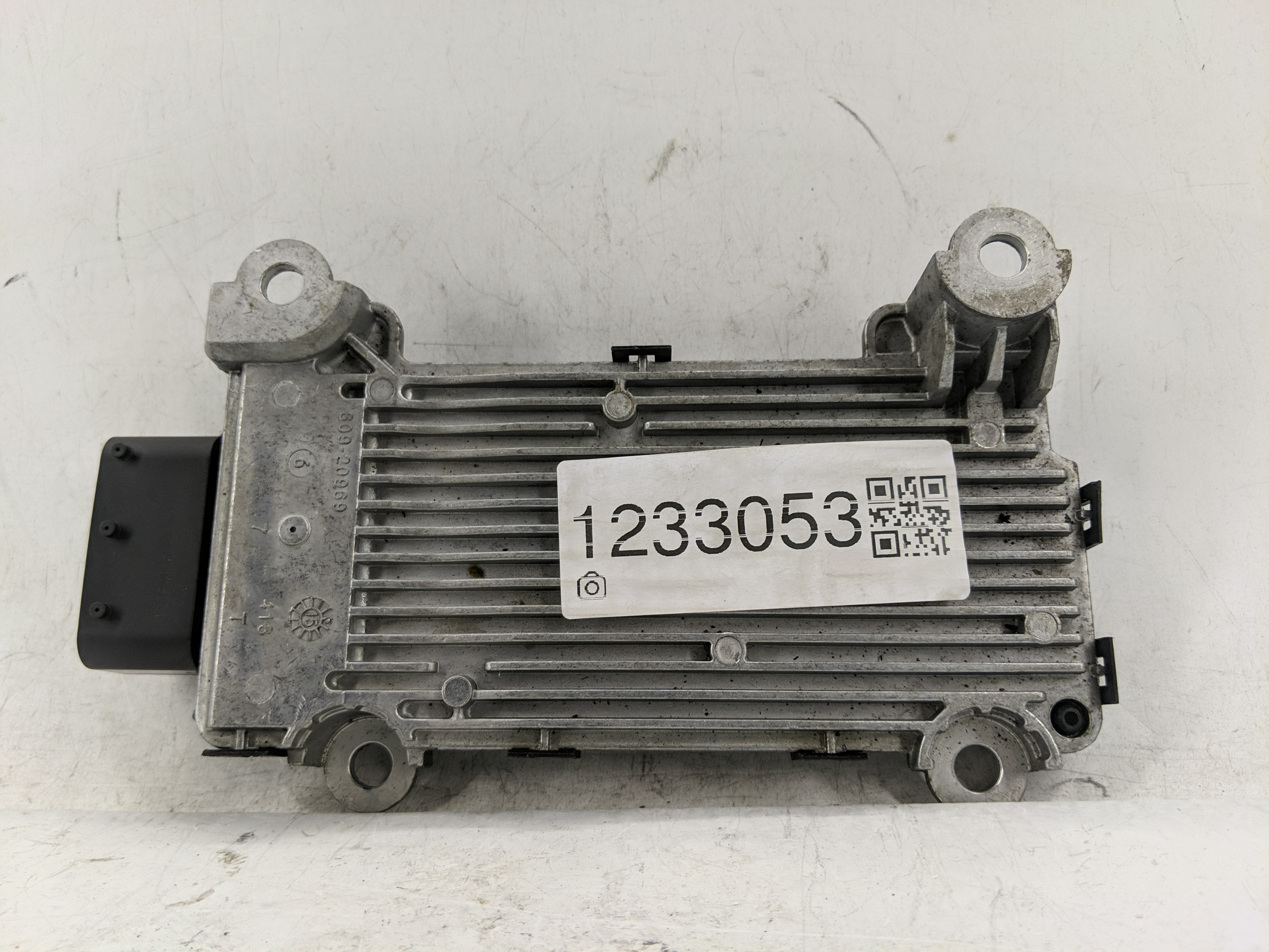 Picture of 2014-2021 Jeep Cherokee Chassis Control Module Ccm Bcm Body Control 1233053