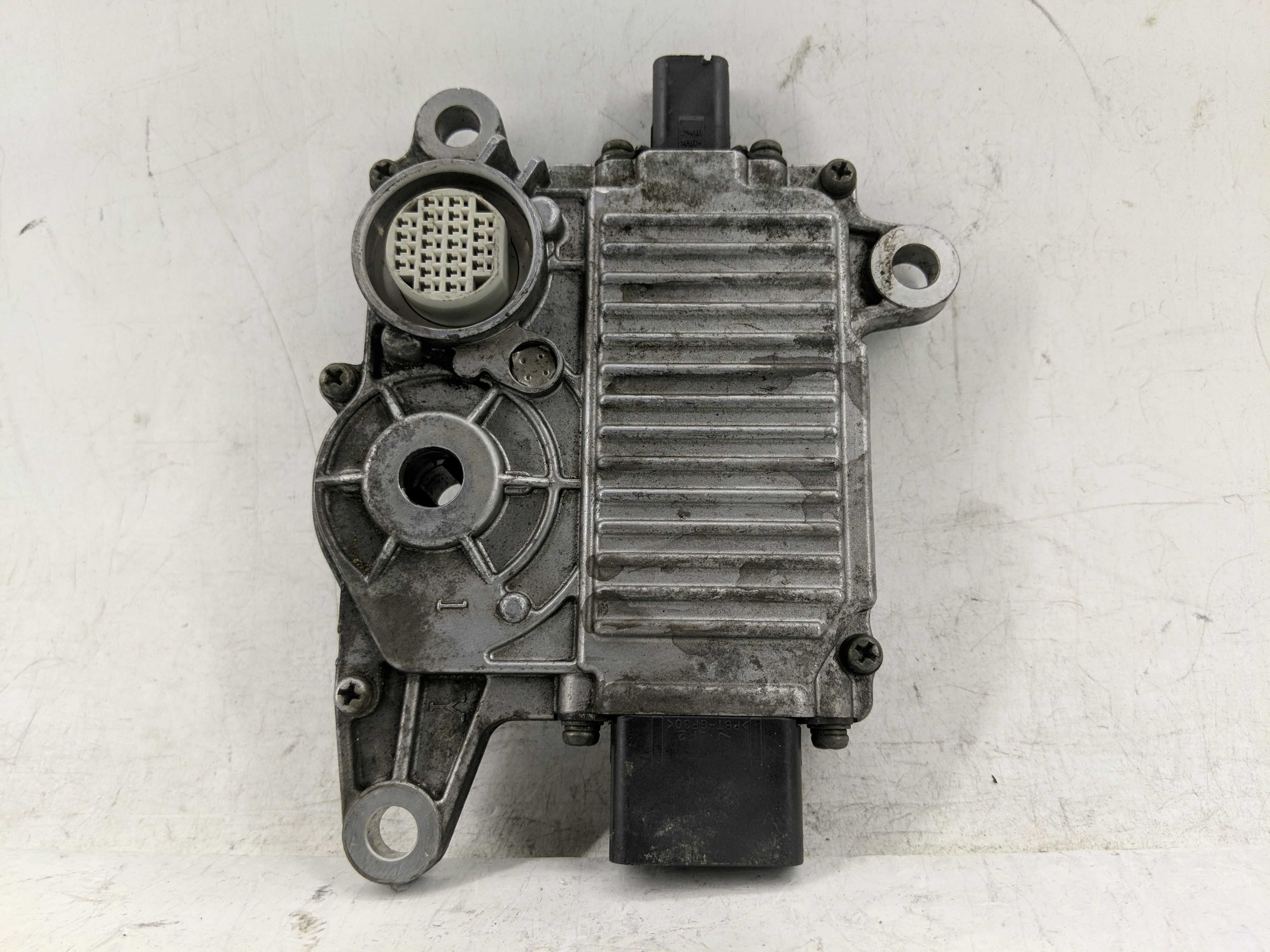 Volvo V40 Chassis Control Module Ccm Bcm Body Control 30681144 1233058 - Oemusedautoparts1.com