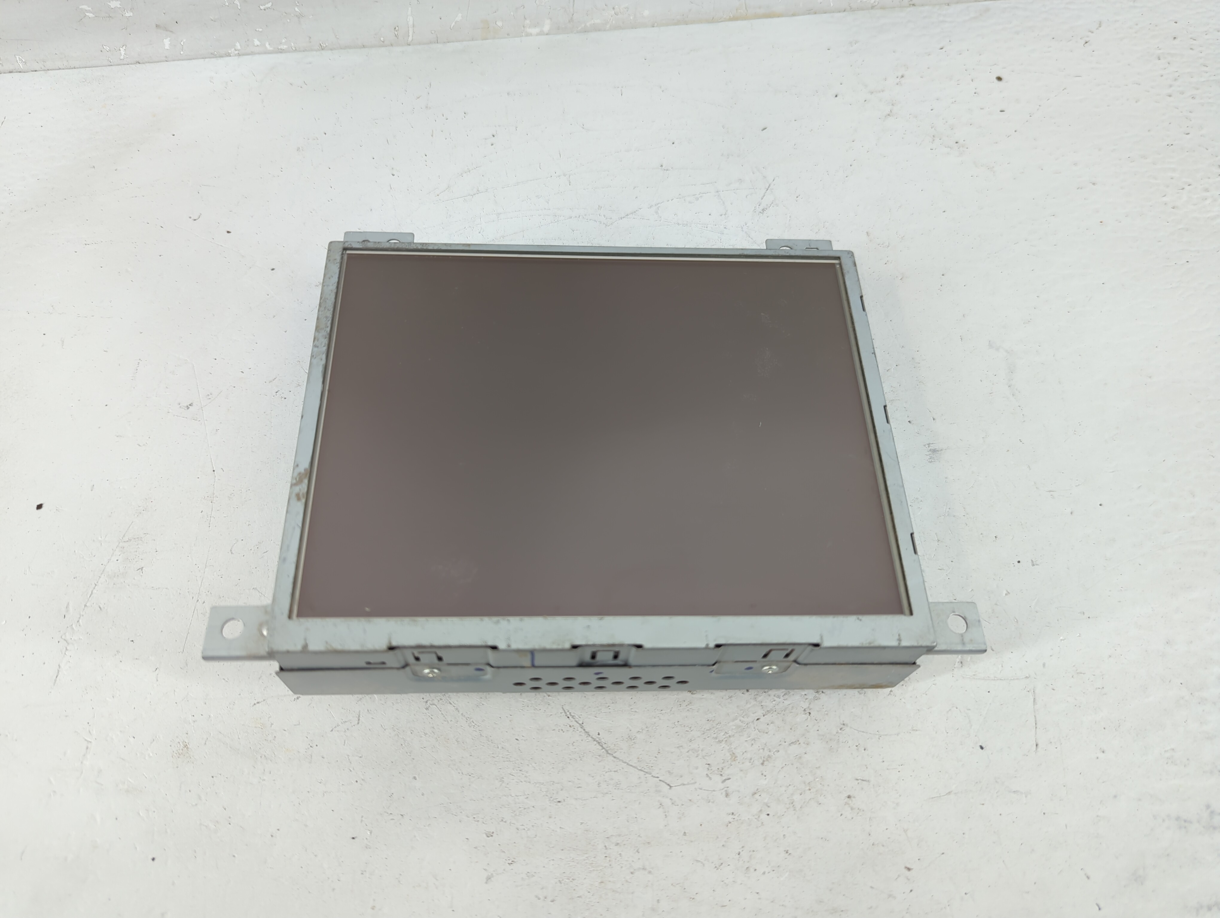 2011-2014 Chrysler 300 Information Display Screen 1233175 - Oemusedautoparts1.com