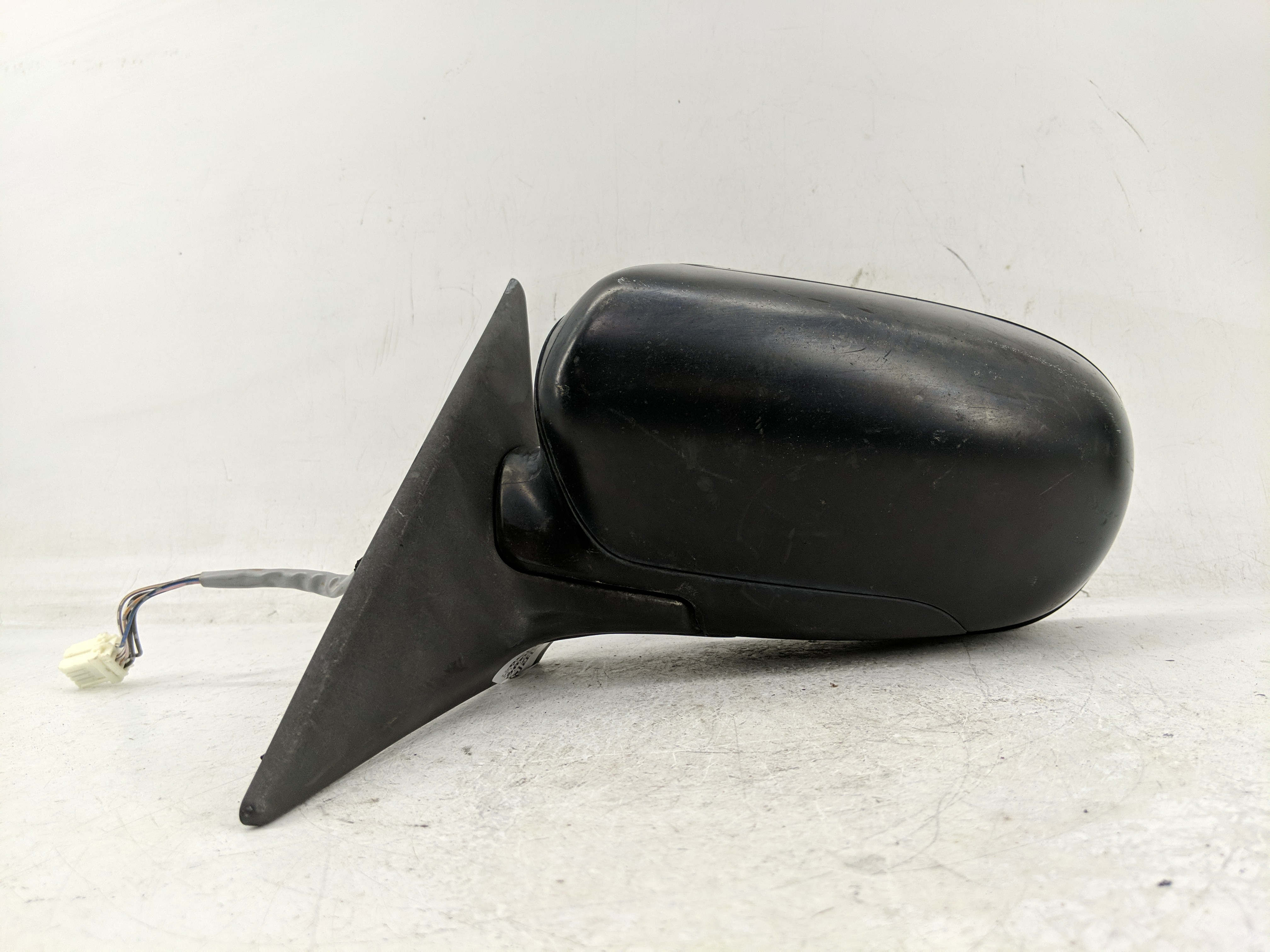 2005-2009 Subaru Legacy Driver Left Side View Power Door Mirror Black 1233271 - Oemusedautoparts1.com