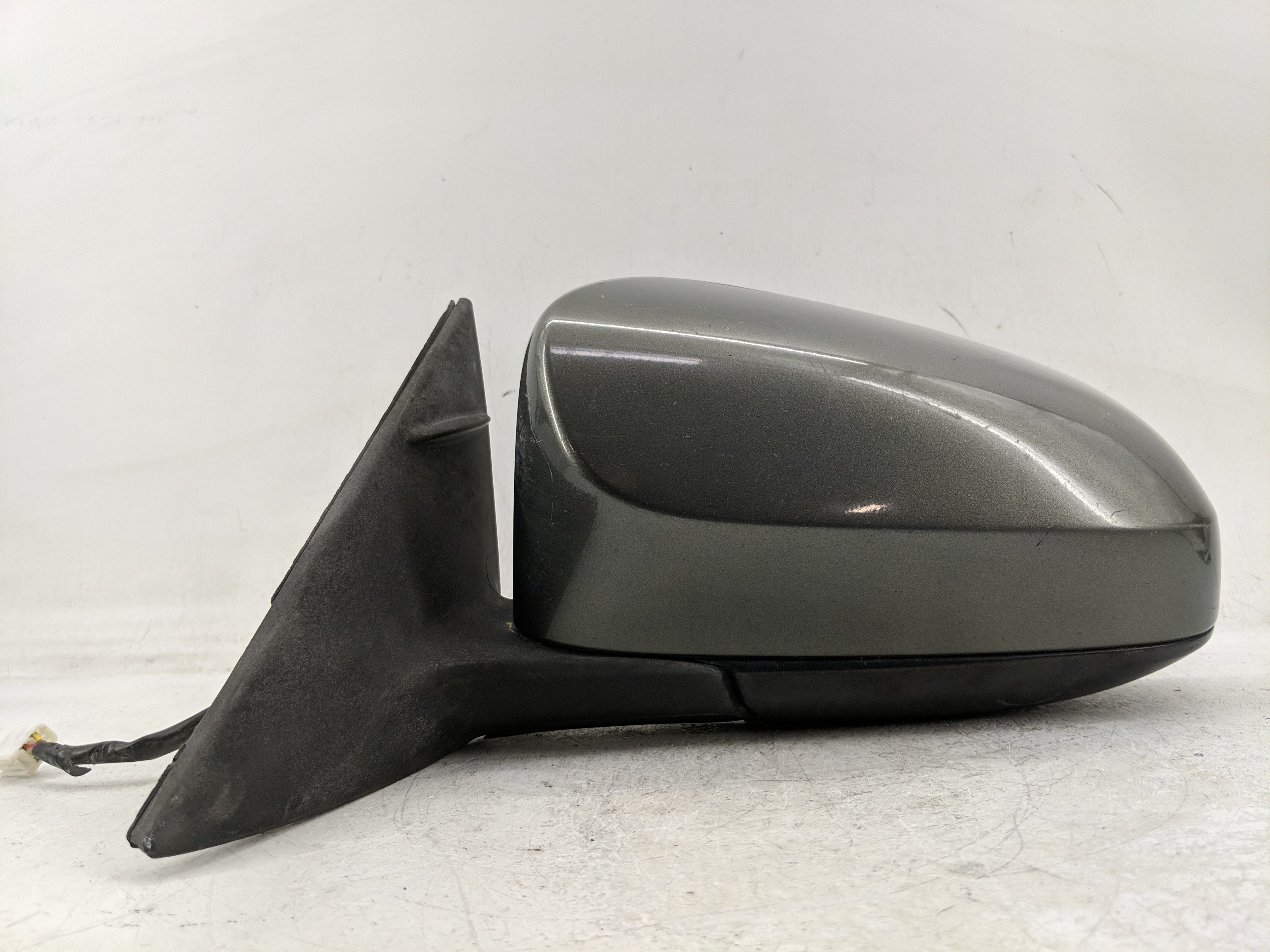 2012-2014 Toyota Camry Driver Left Side View Power Door Mirror Gray 1233272 - Oemusedautoparts1.com