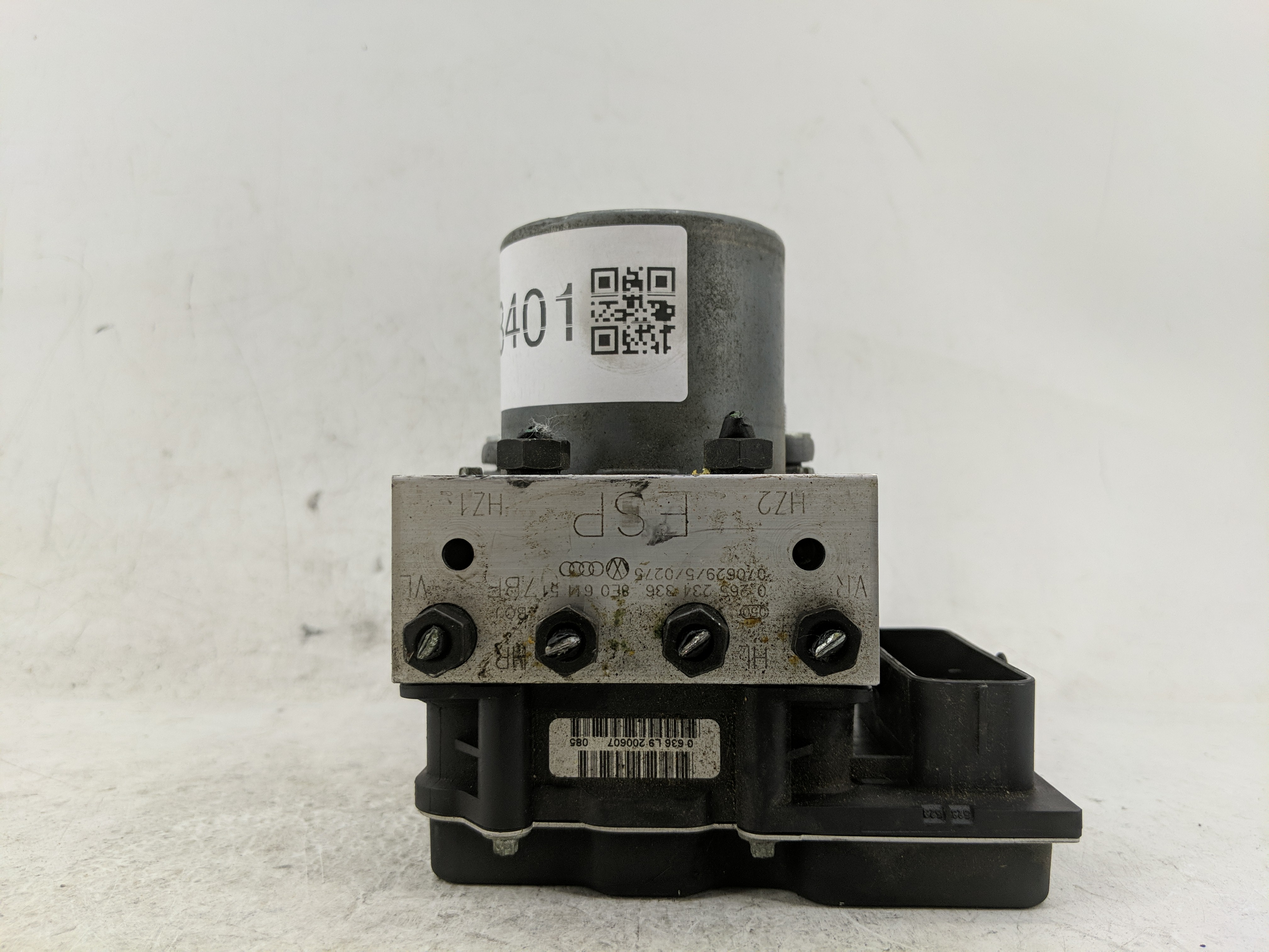 Picture of 2007-2009 Audi A4 Abs Pump Control Module 1233401