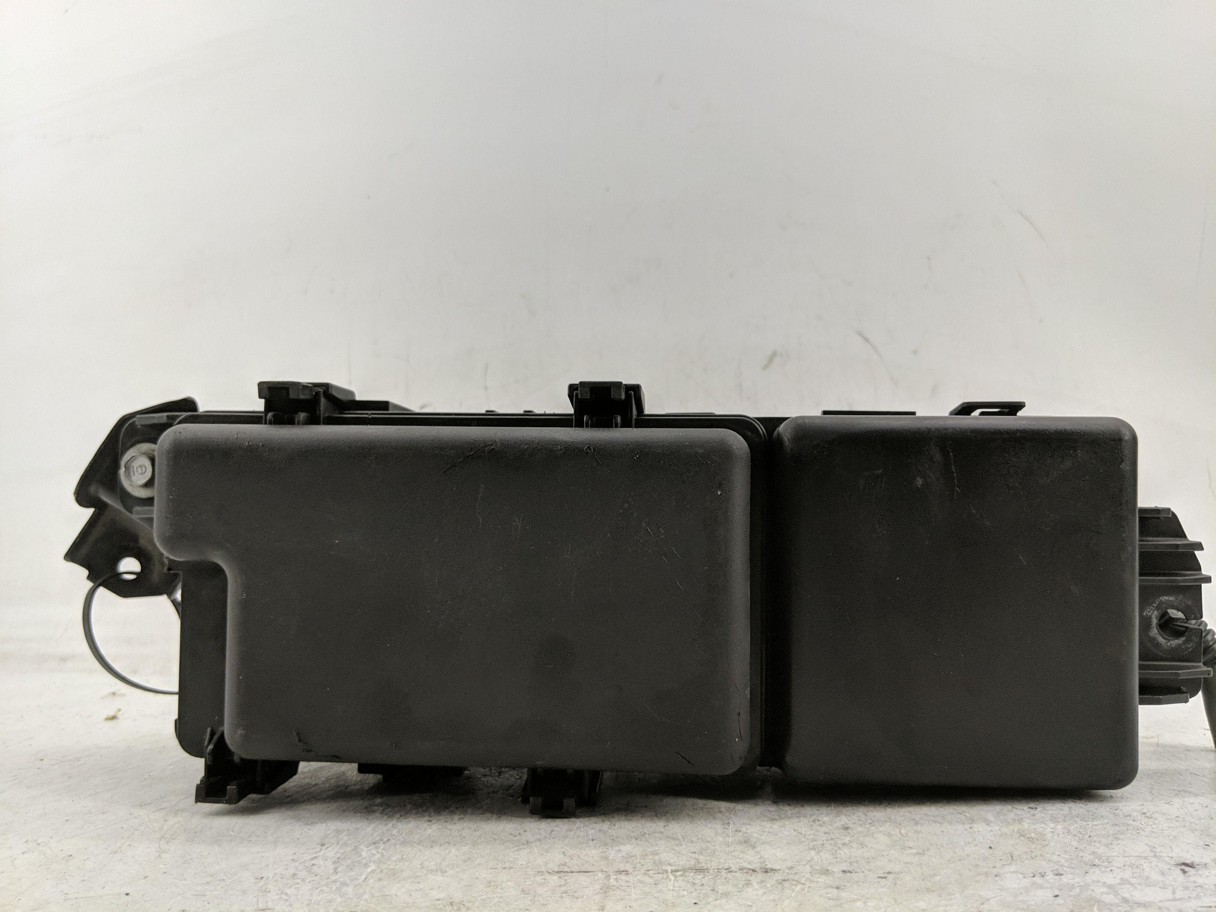 Picture of 2007-2008 Acura Tl Fusebox Fuse Box Relay Module 1233410