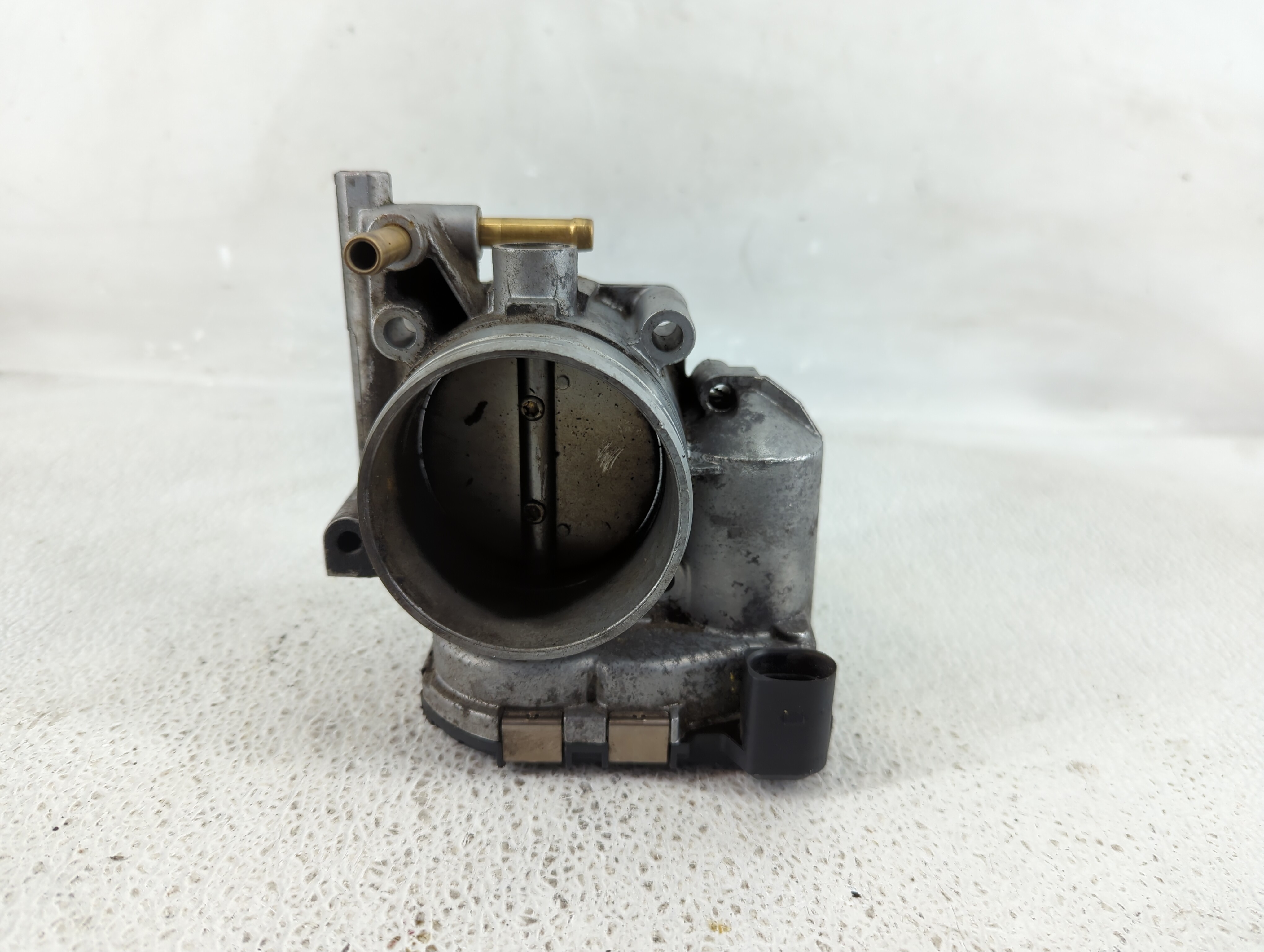 Picture of 1999-2004 Volkswagen Jetta Throttle Body 1233577