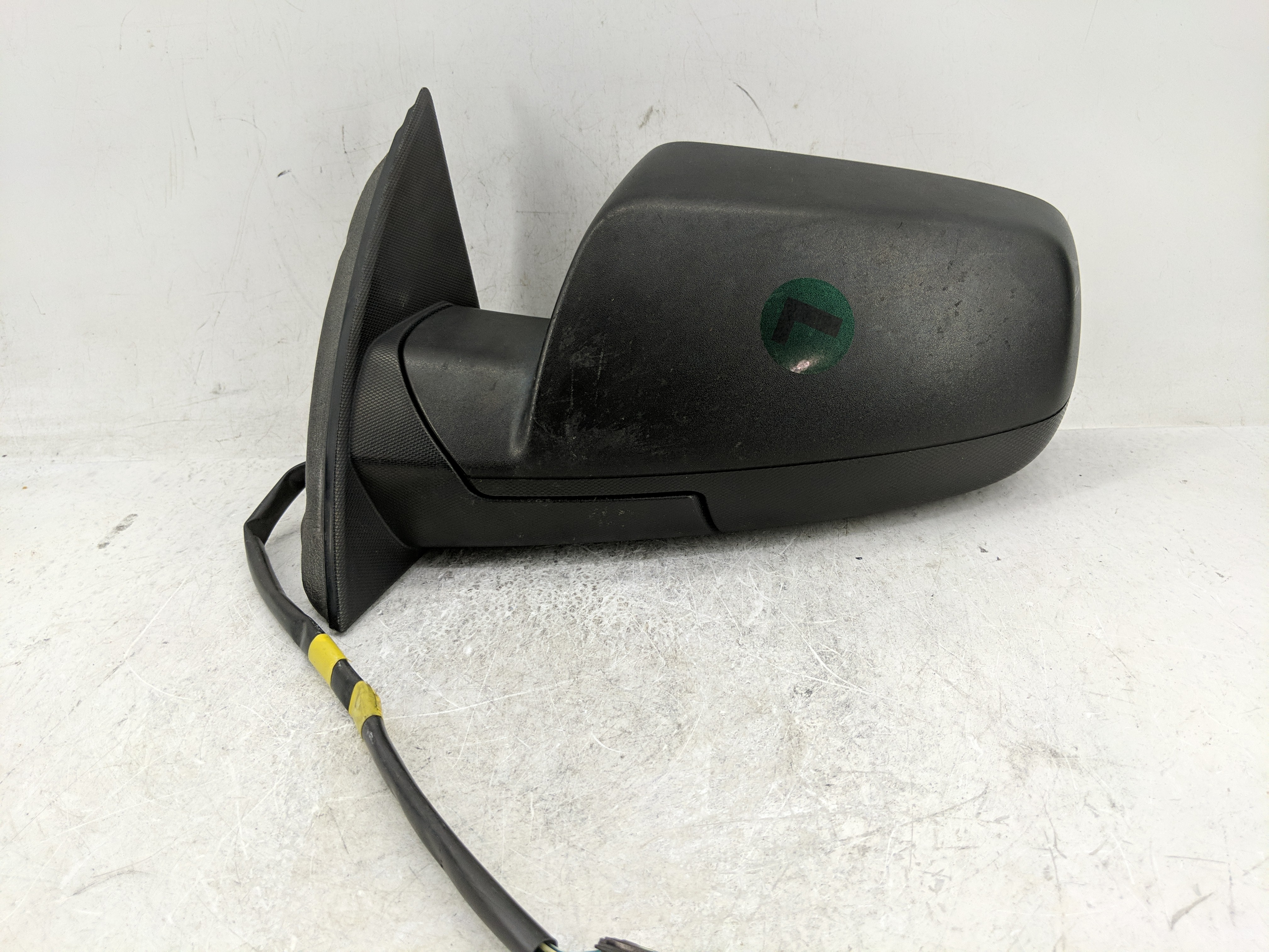 2010-2011 Chevrolet Equinox Driver Left Side View Power Door Mirror 1233595 - Oemusedautoparts1.com
