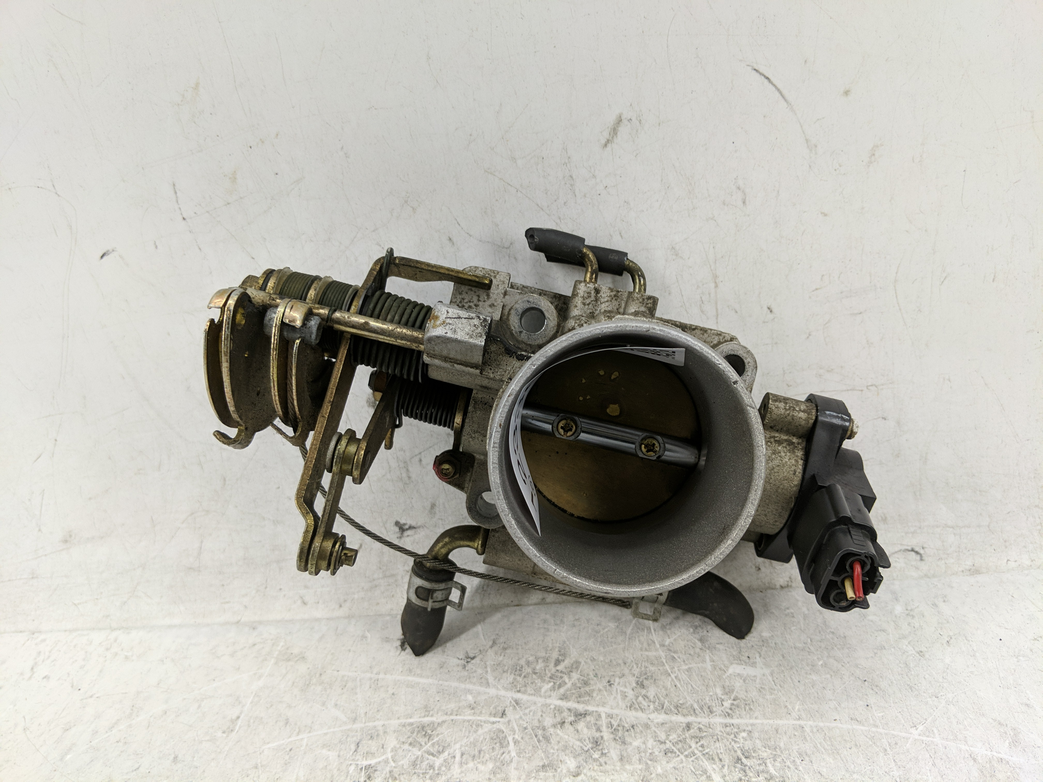 Picture of 1997-1999 Subaru Legacy Throttle Body 1233633