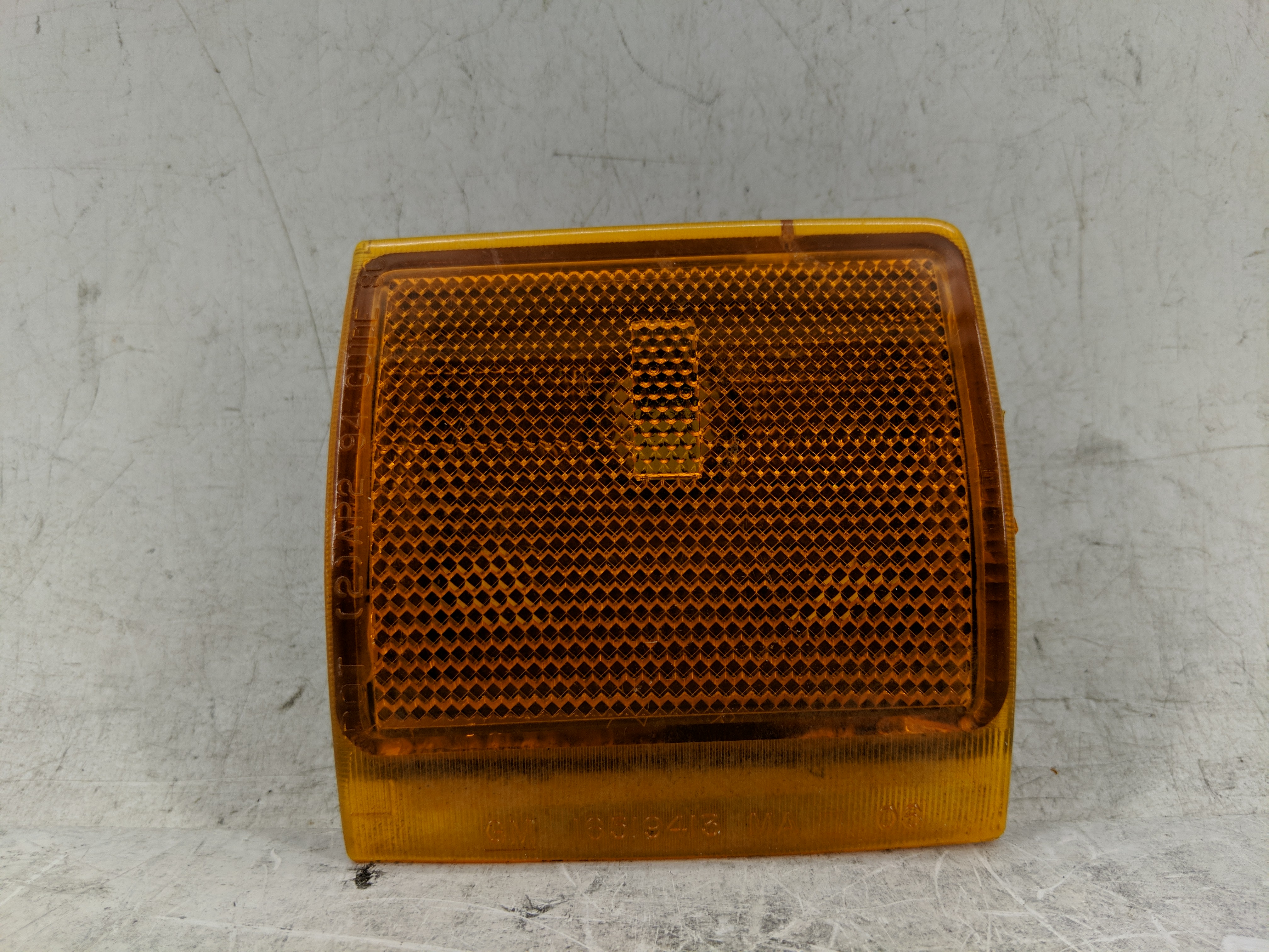 Picture of 1994-1999 Gmc Yukon Driver Left Oem Front Light Lamp 1233654