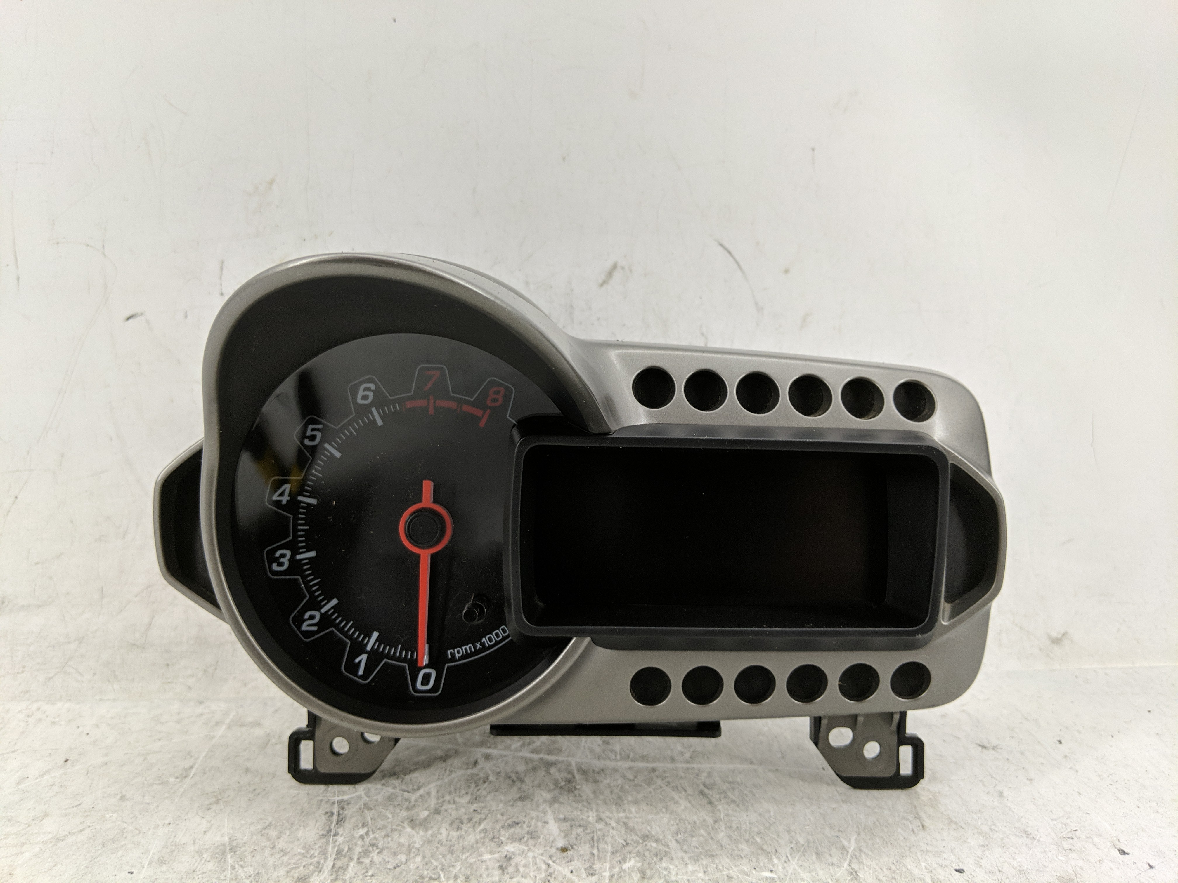 2015-2015 Chevrolet Sonic Speedometer Instrument Cluster Gauges 1233706 - Oemusedautoparts1.com