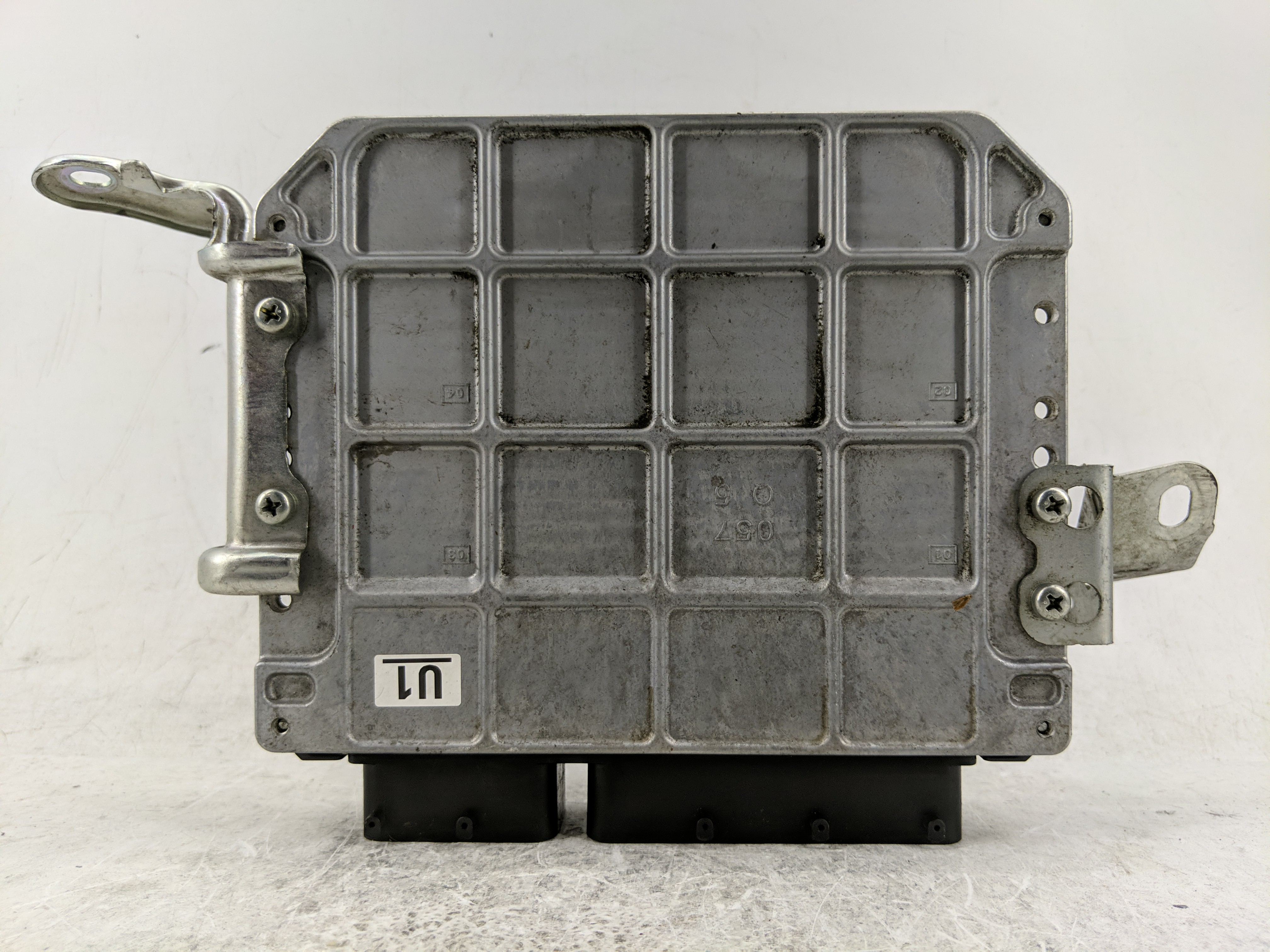 2011-2011 Toyota Prius Engine Control Computer Ecu Pcm Ecm Pcu Oem 1233903 - Oemusedautoparts1.com