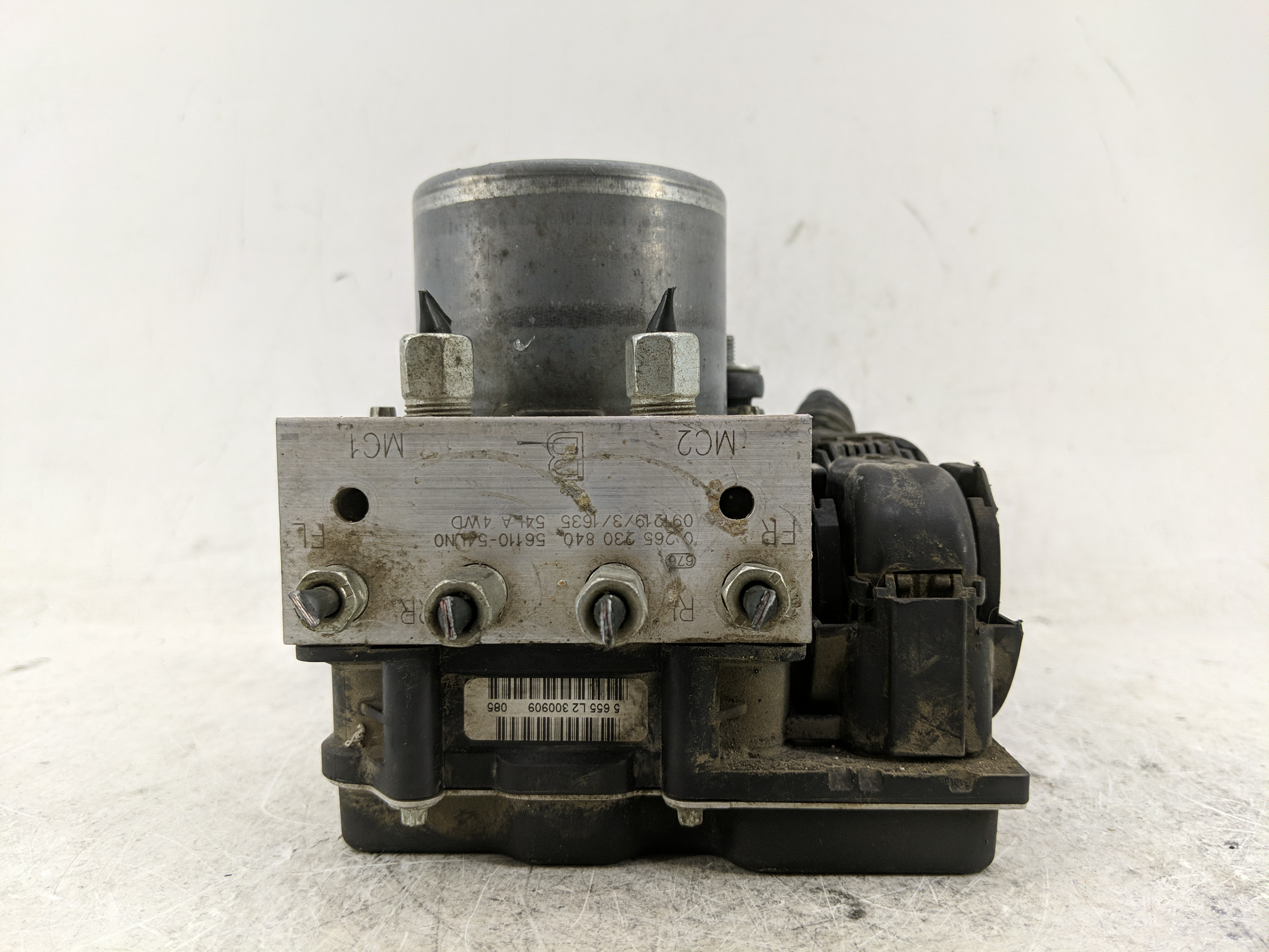 Picture of 2010-2013 Suzuki Sx4 Abs Pump Control Module 1233906