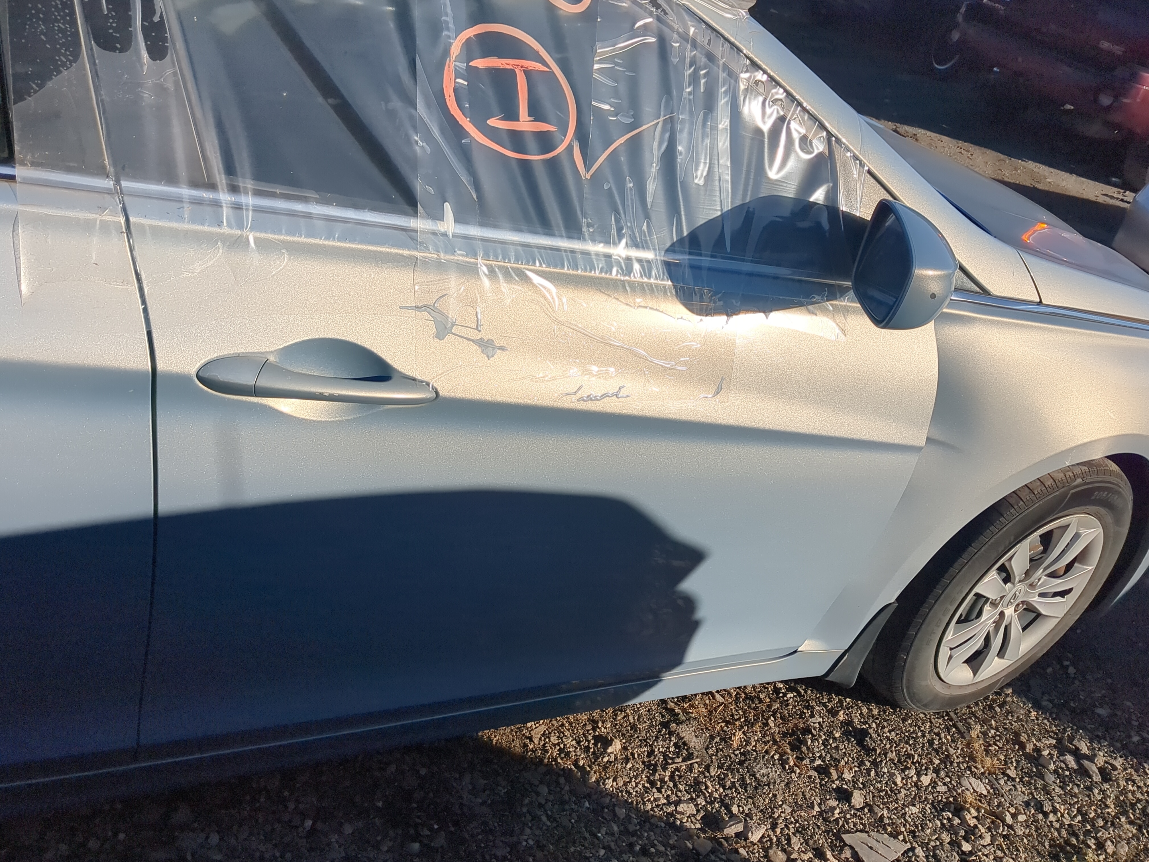 Picture of 2011-2014 Hyundai Sonata Passenger Front Door Oem 1234755